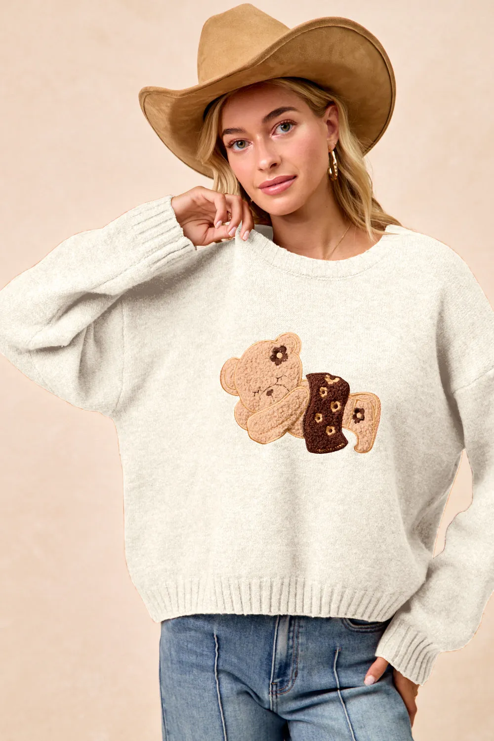 IT4822-01 | TEDDY BEAR PATCHED SWEATER TOP Sleek Comfort