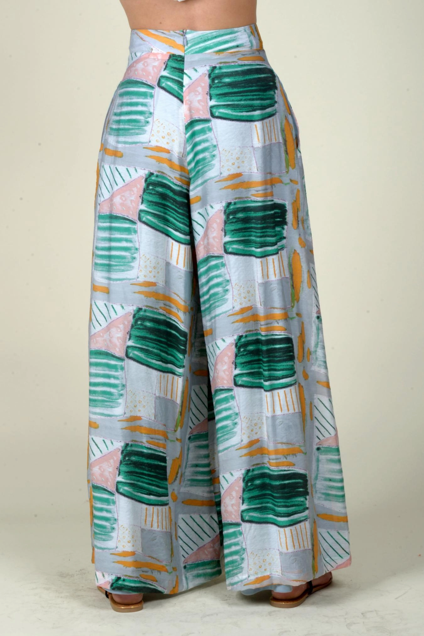 Jovi Pants - Rum Baba Timeless Design