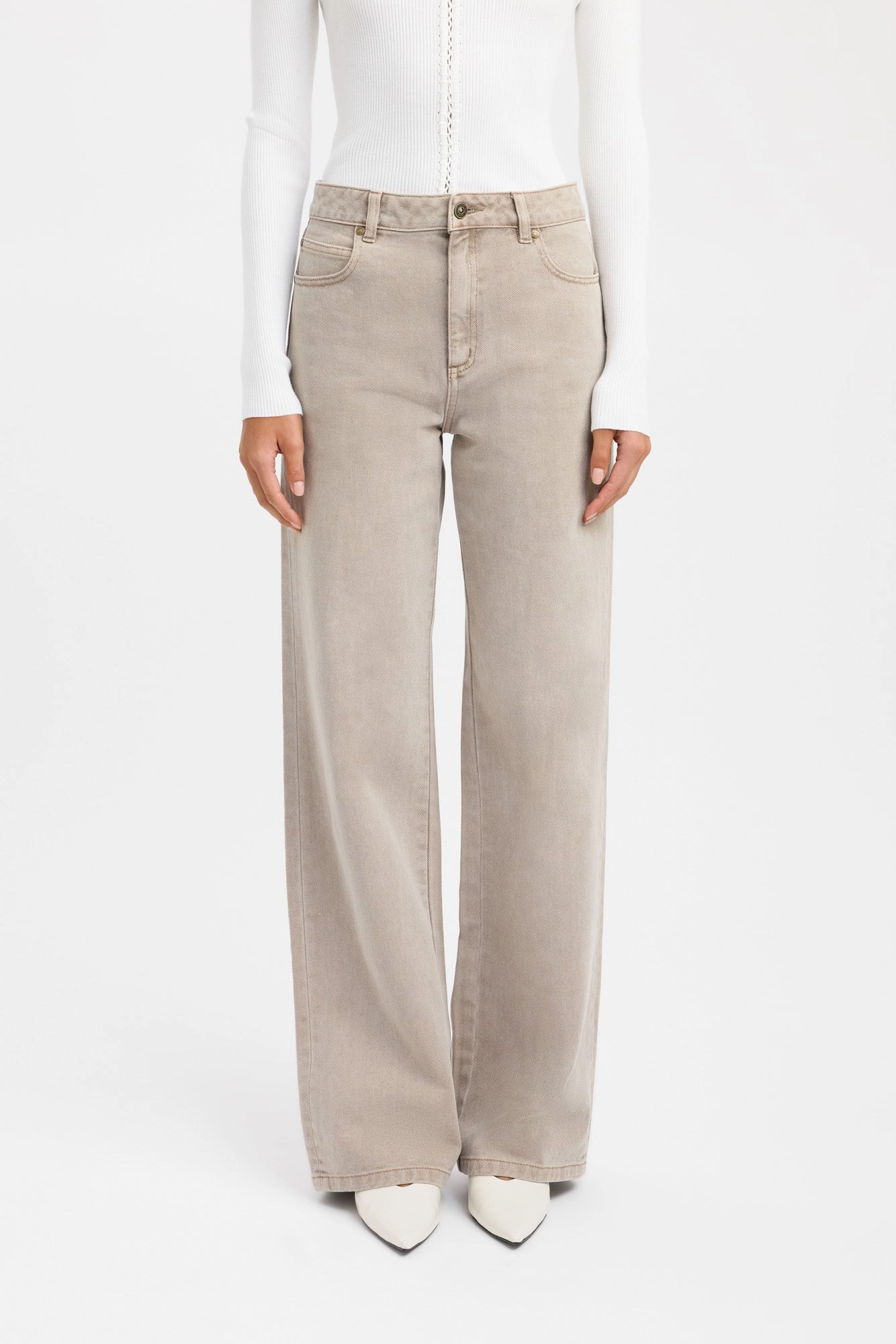 Kai Straight Leg Jean Clean Wear