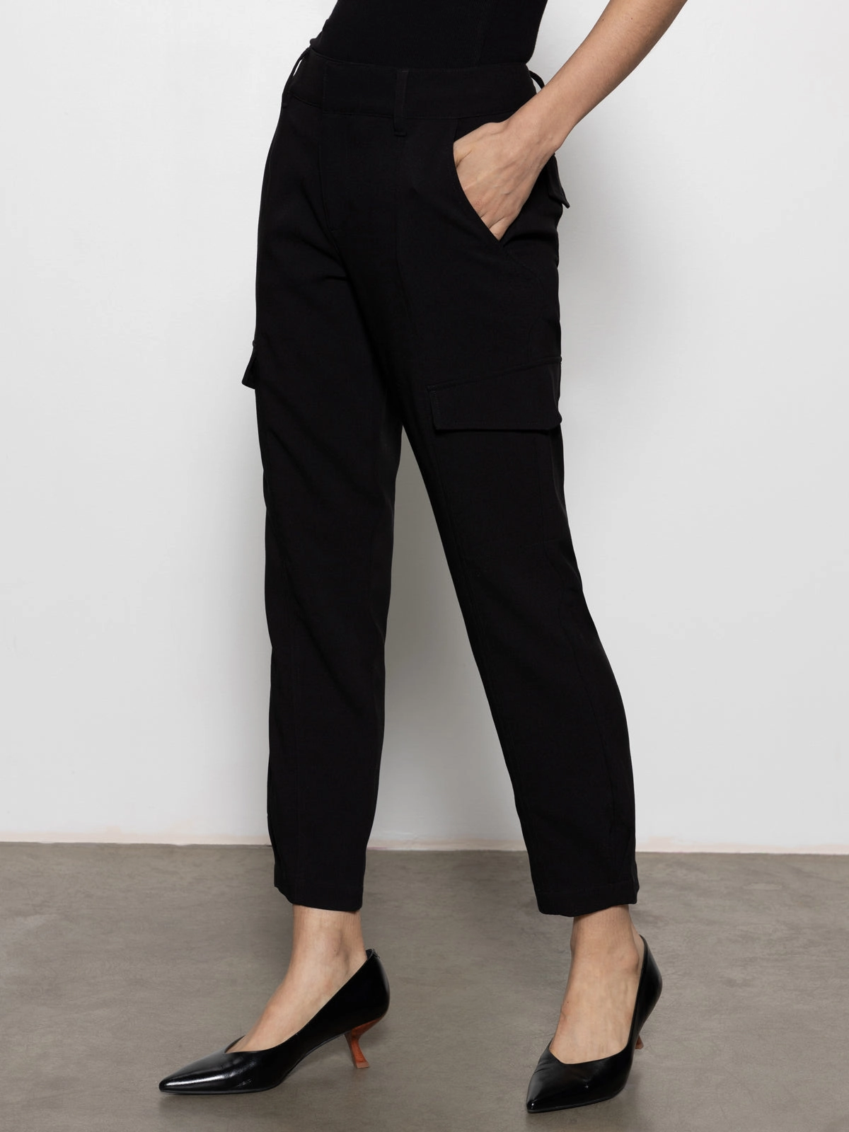 Korean-style Polished Standard Rise Cargo Pant Black