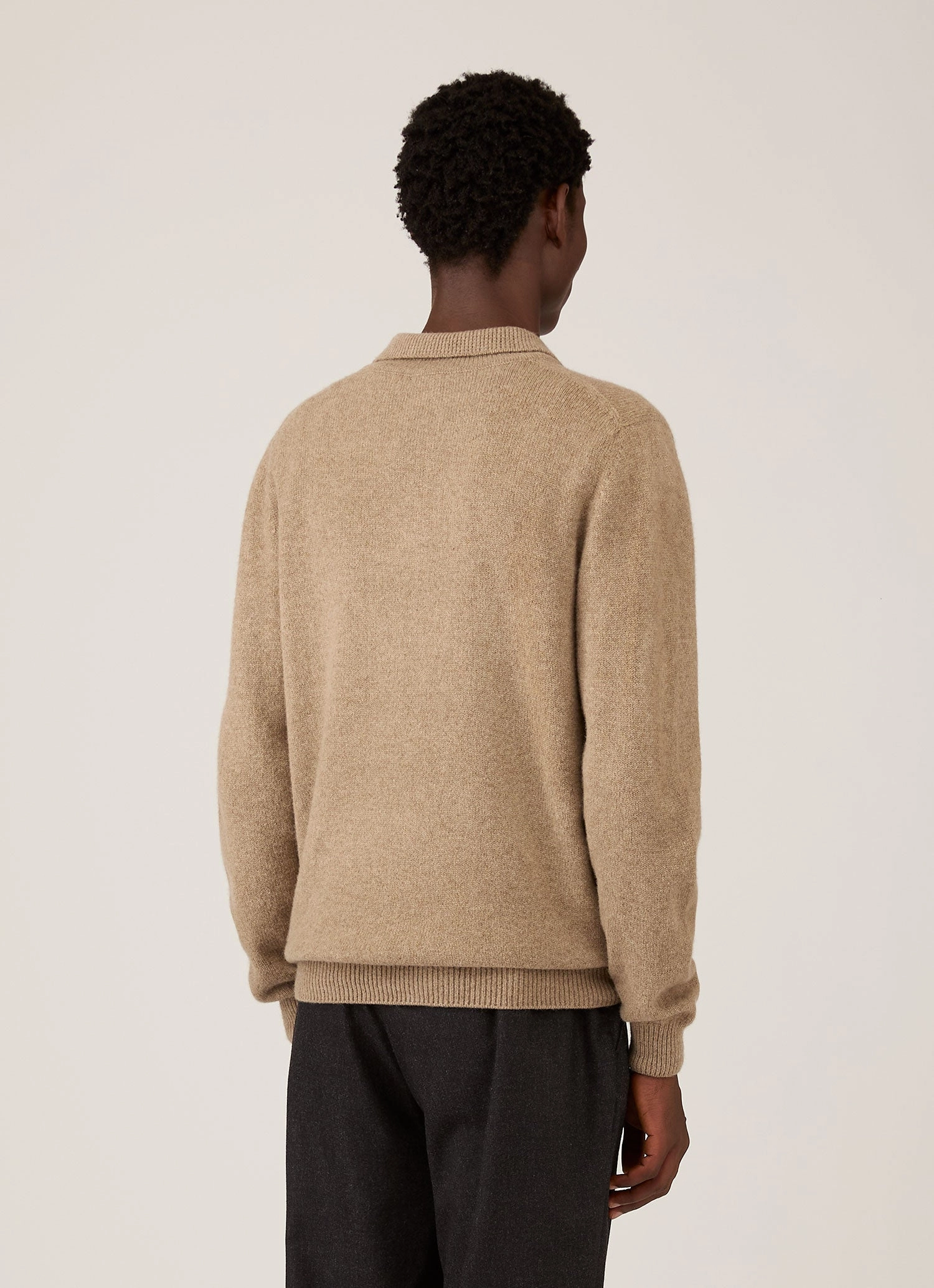 Light Comfort Men's Lambswool Polo Shirt in Sandstone