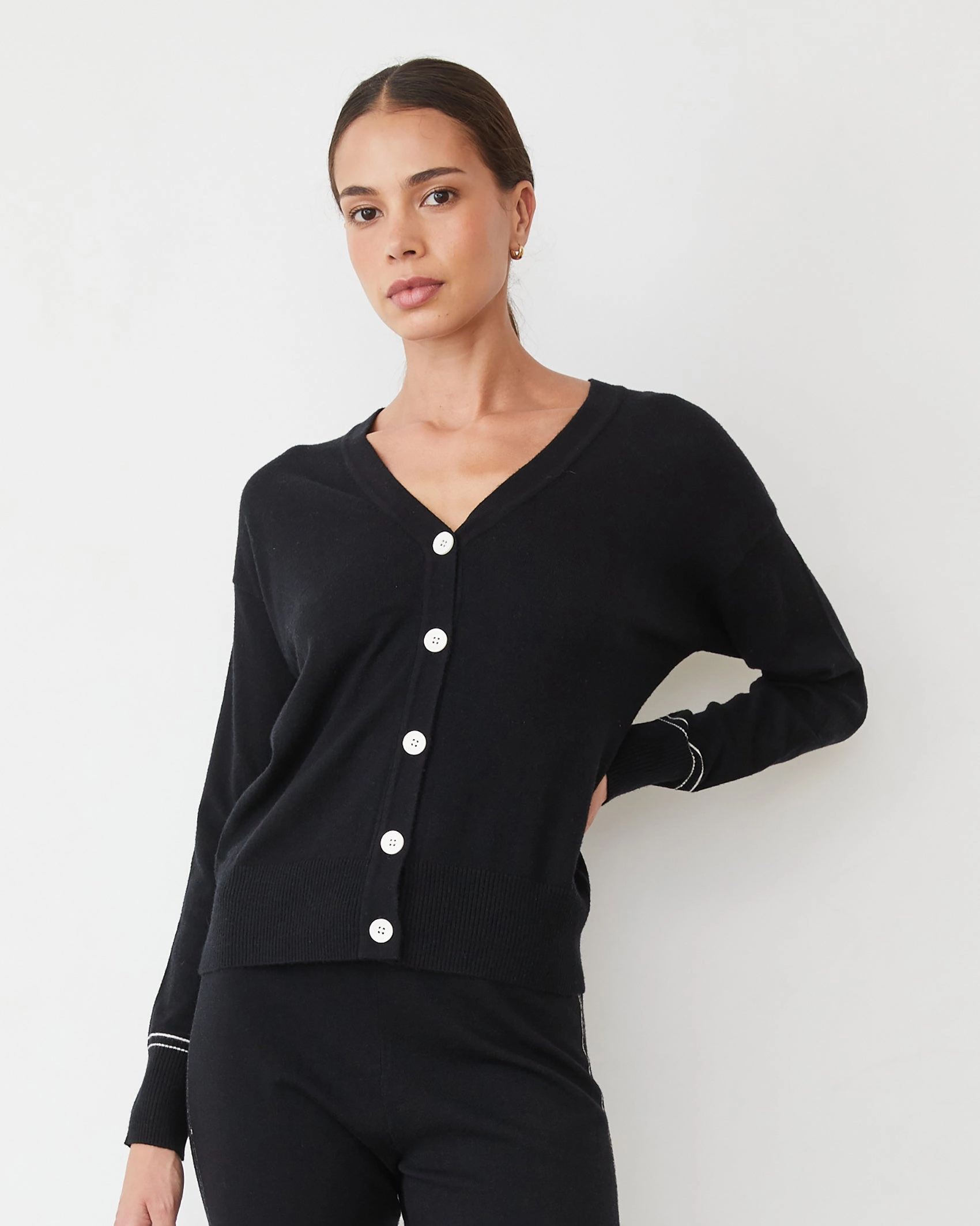 Lightknit Cardigan Timeless Style