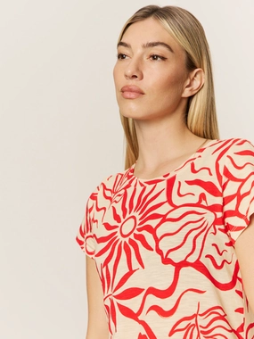 The Perfect Tee Sunny Riviera Work Casual Street Ready Look