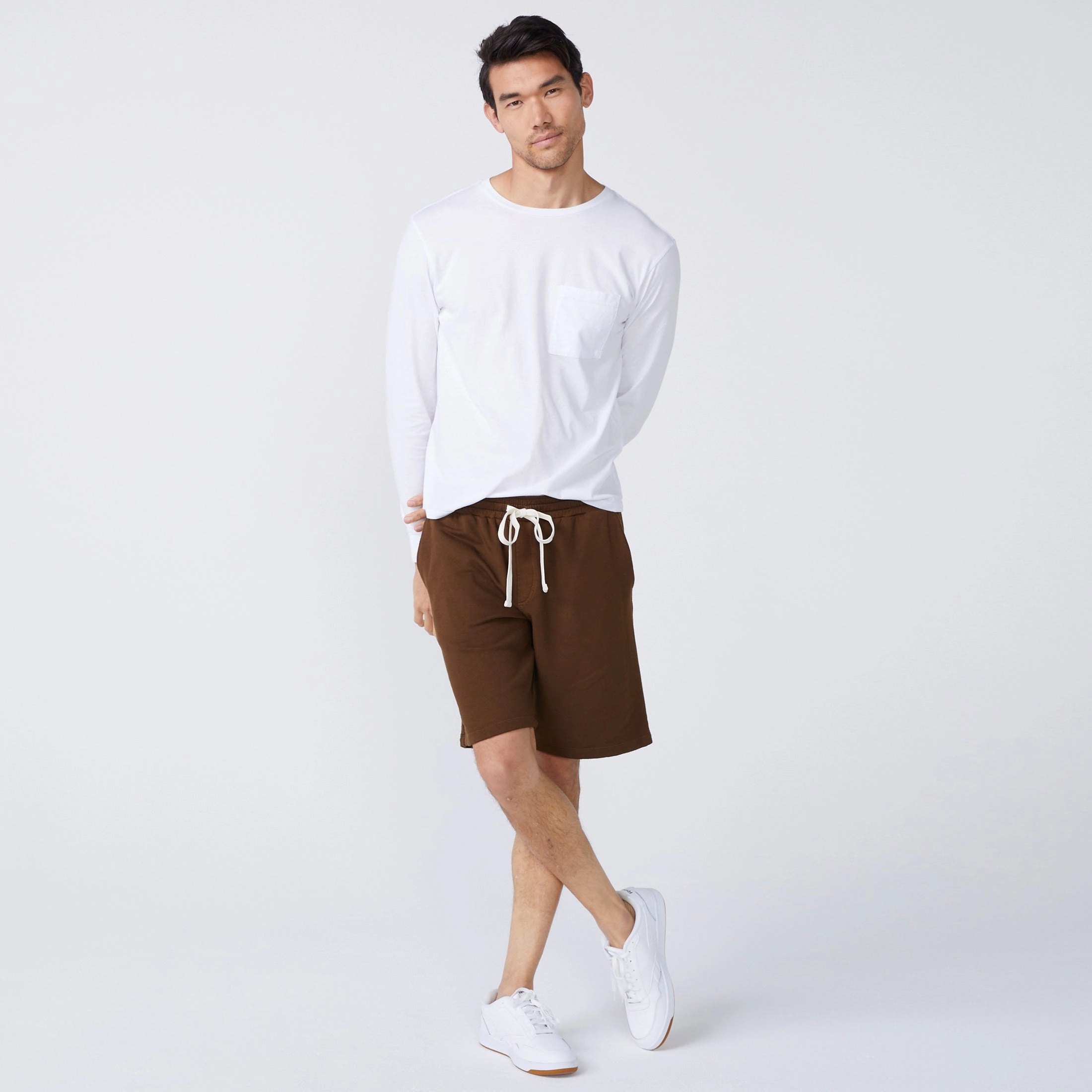 Long Sleeve Pocket Crew Versatile Chic Fit