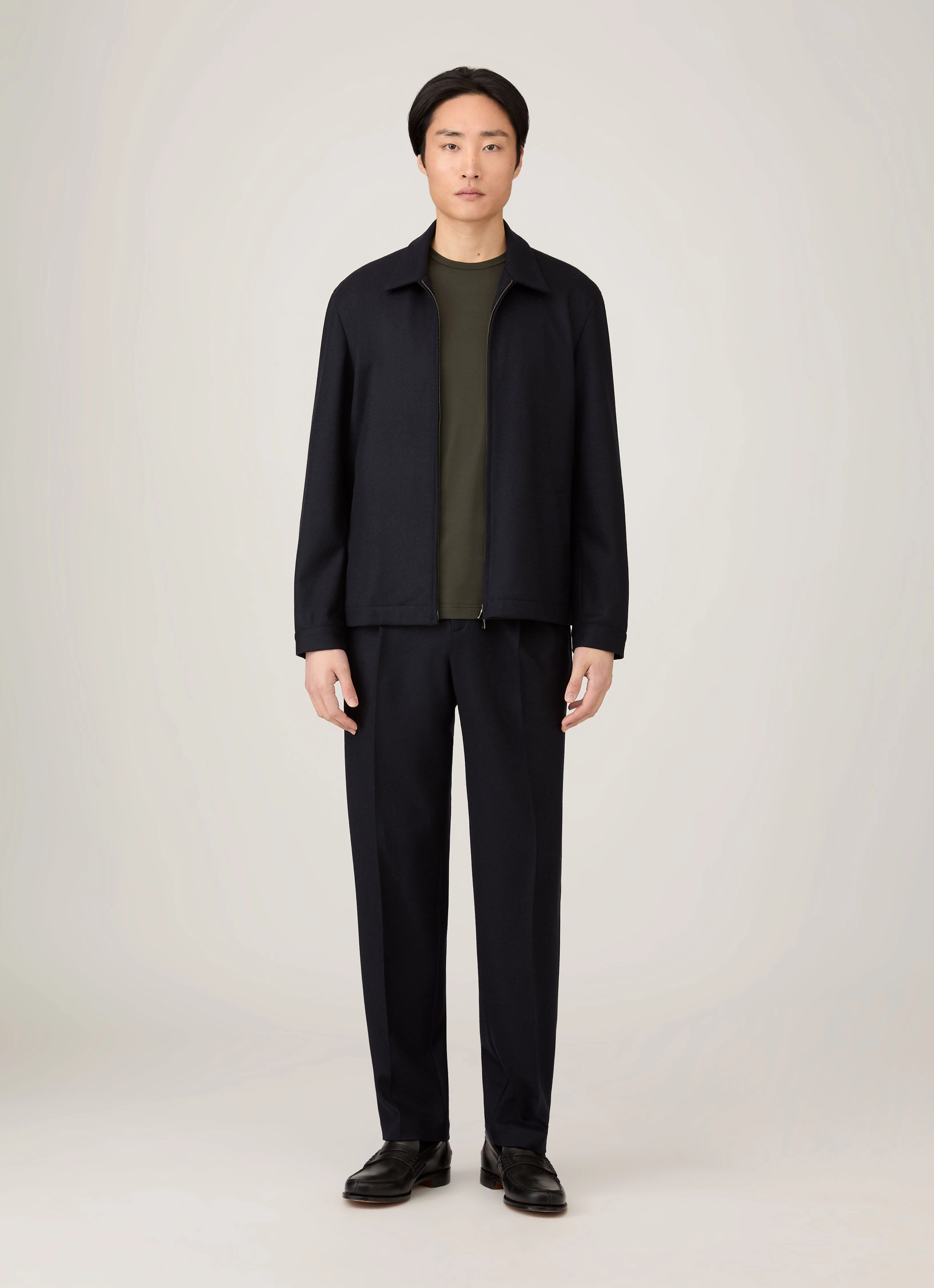 Men's Classic T-shirt in Dark Green Lightweight Look Travel