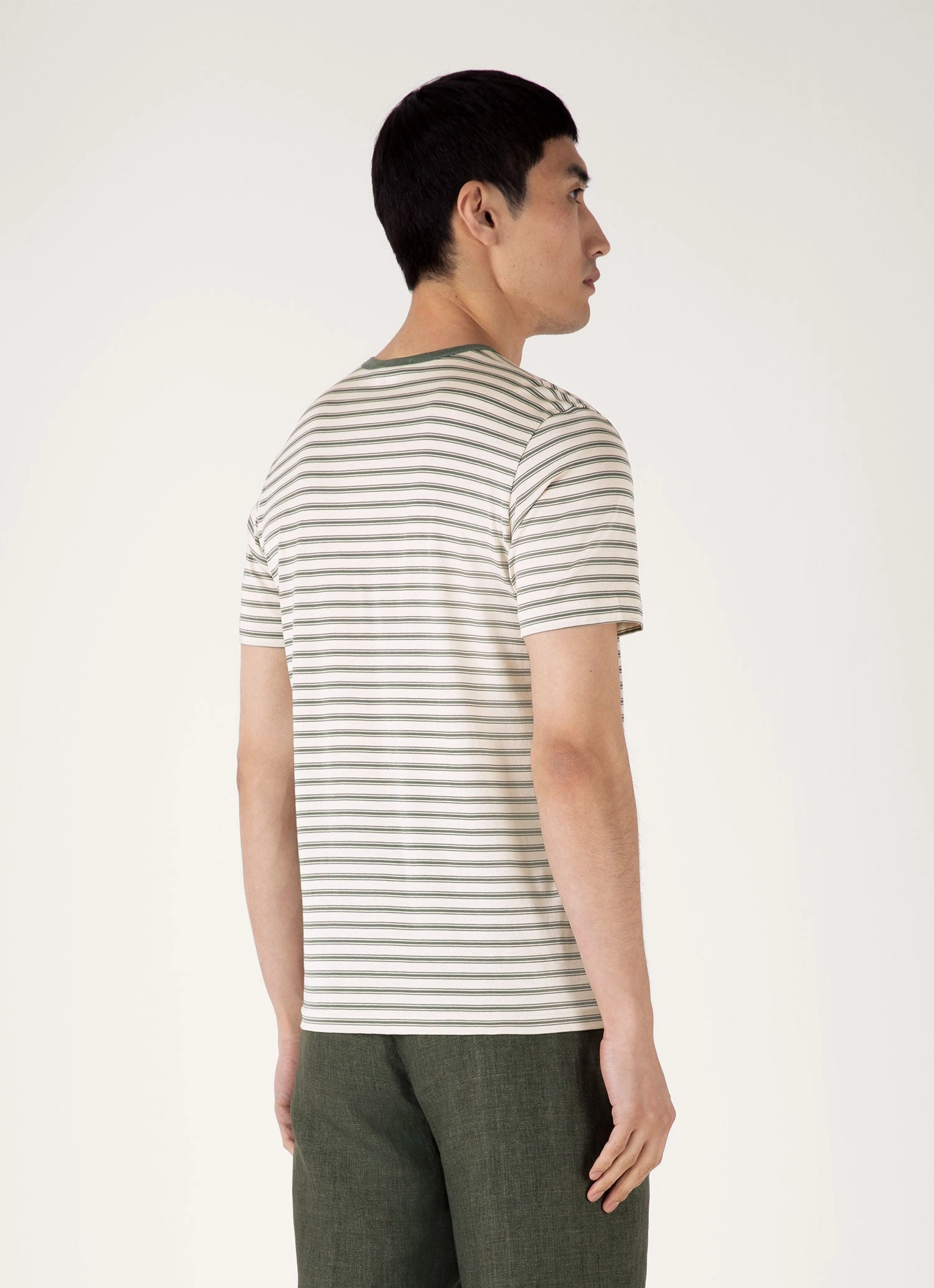 Men's Classic T-shirt in Dusk Green/Undyed Slim Trend Summer