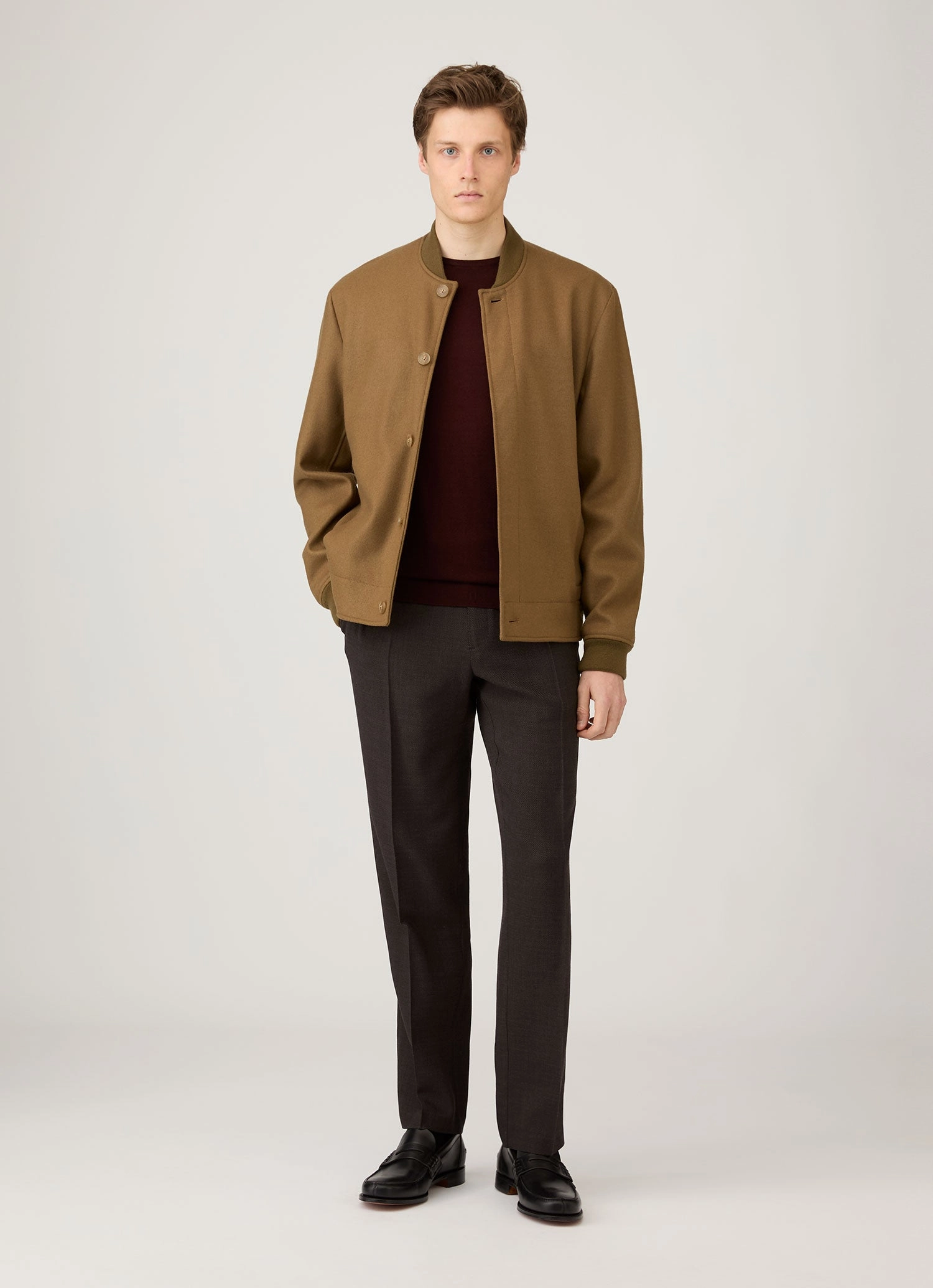 Men's Extra-Fine Merino Crew Neck in Bakelite Outerwear Stylish