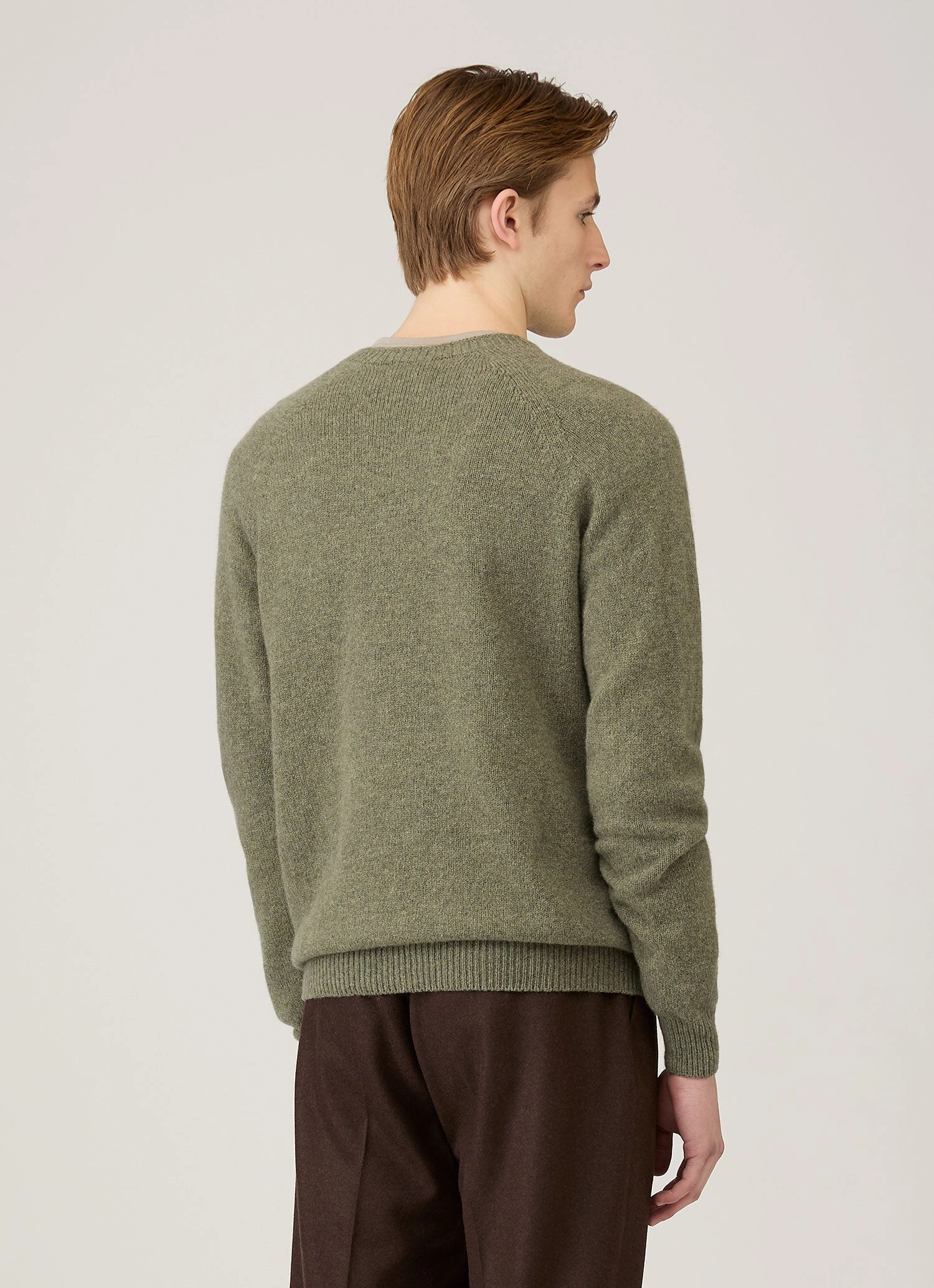 Men's Lambswool Crew Neck Jumper in Sea Moss Round Neck Minimal