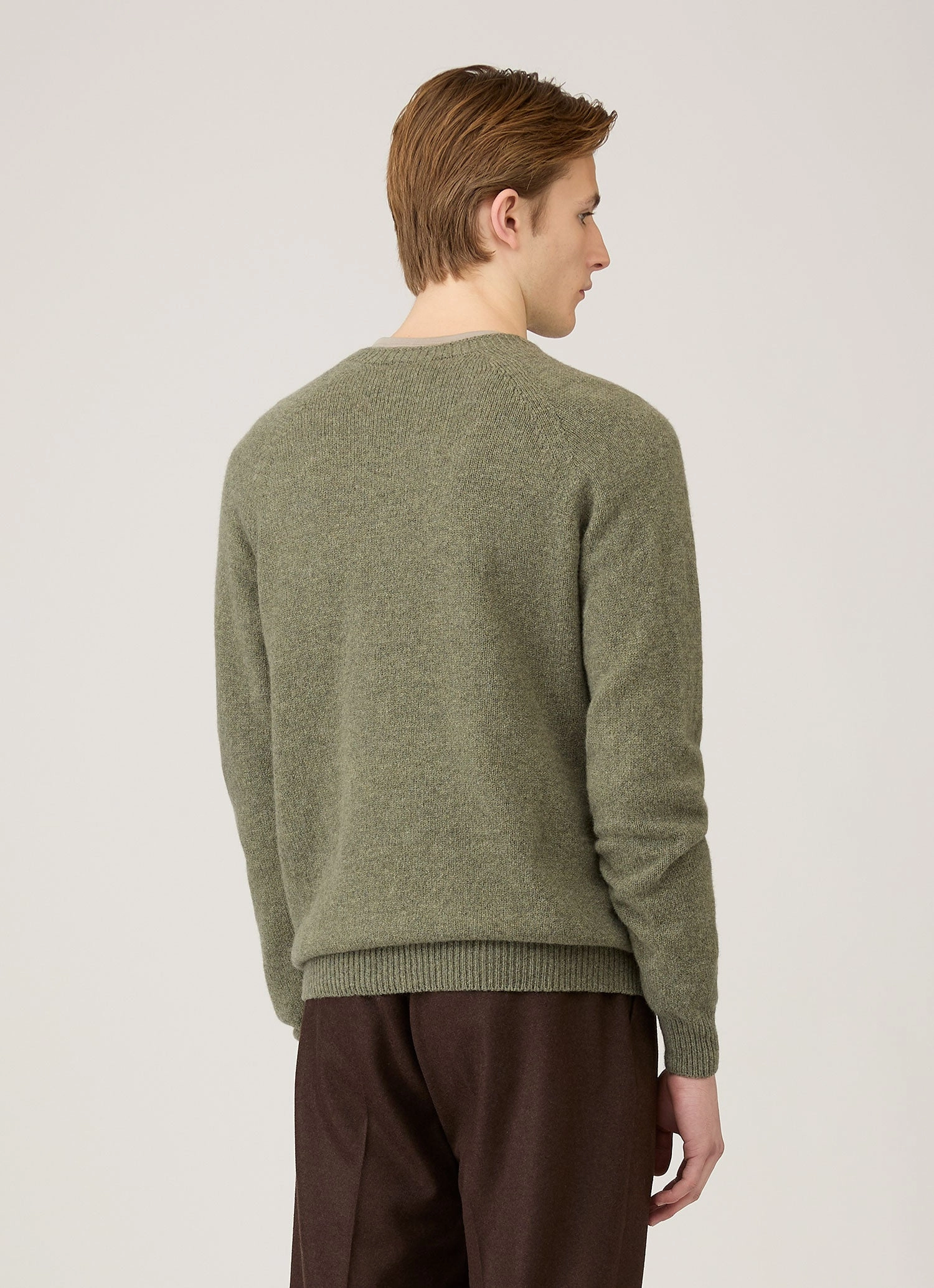 Men's Lambswool Crew Neck Jumper in Sea Moss Round Neck Minimal