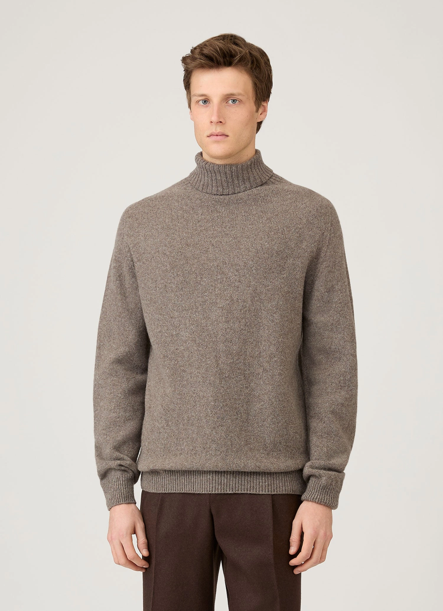 Men's Lambswool Roll Neck in Bark High Elasticity