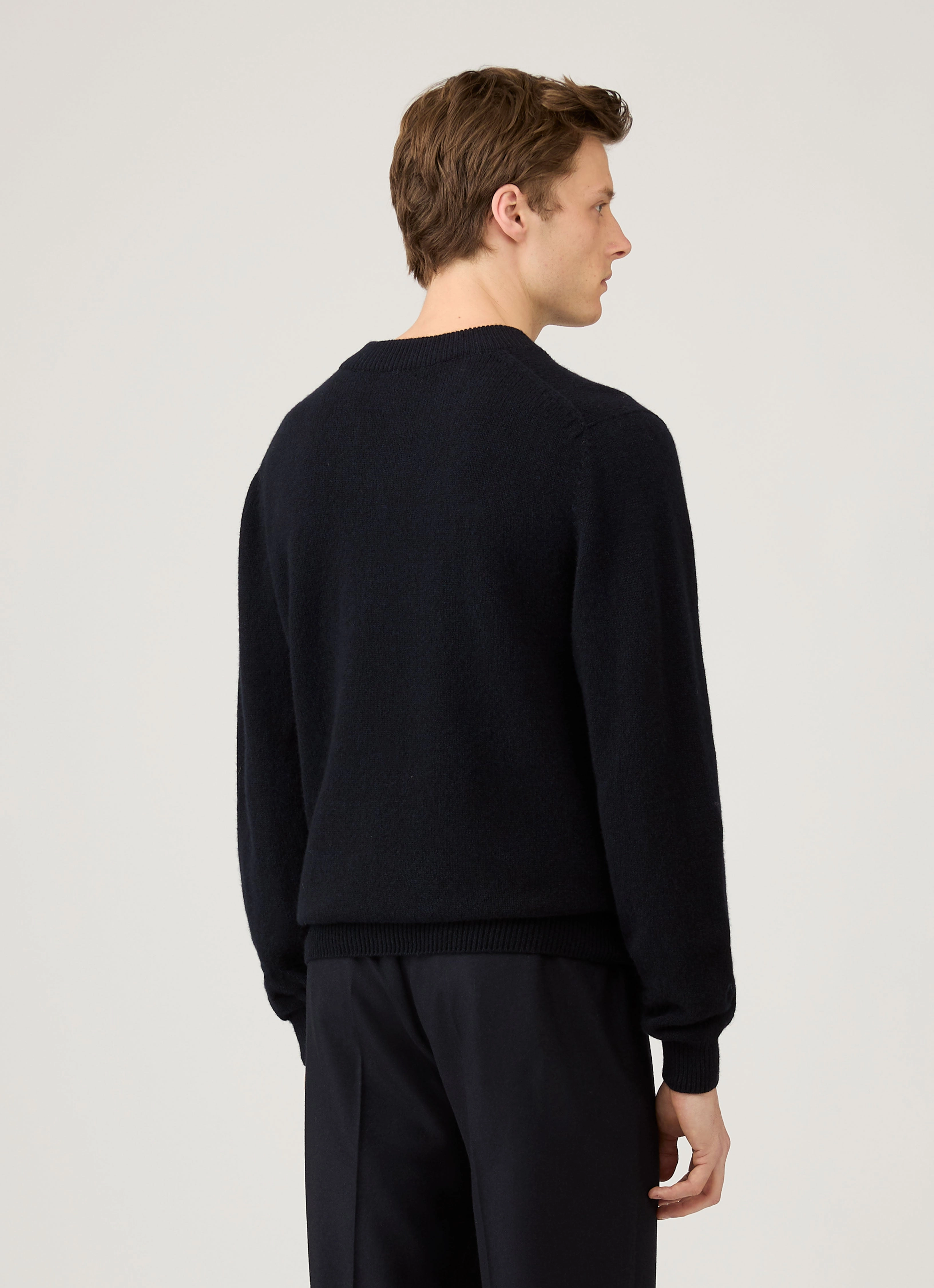 Men's Lambswool V-neck Jumper in Dark Navy Mouline slim cut