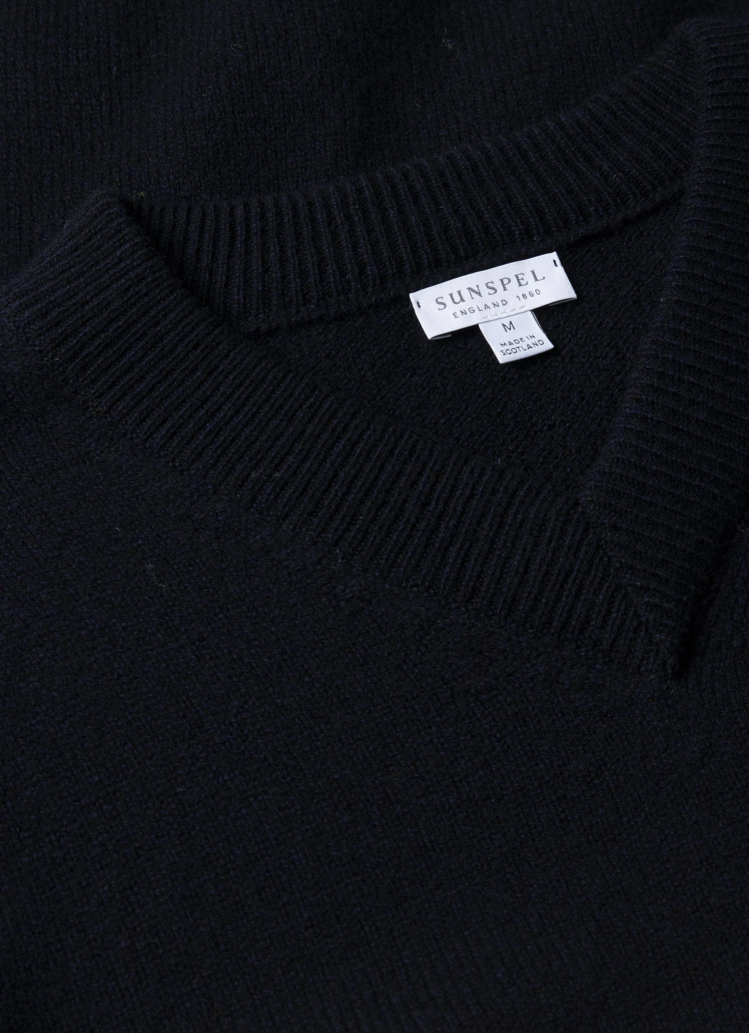 Men's Lambswool V-neck Jumper in Dark Navy Mouline slim cut