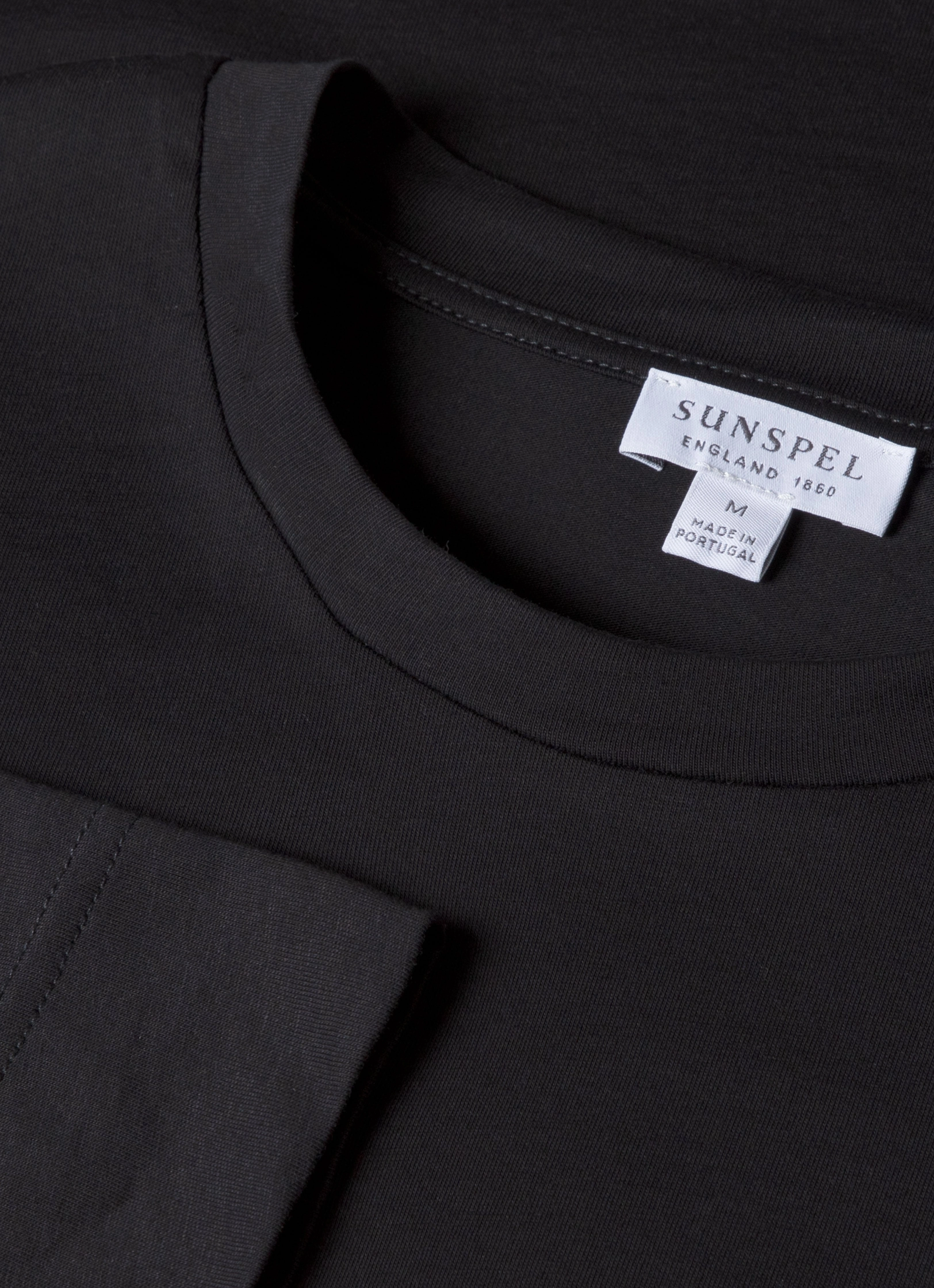 Men's Long Sleeve Riviera T-shirt in Black Everyday Shape Summer