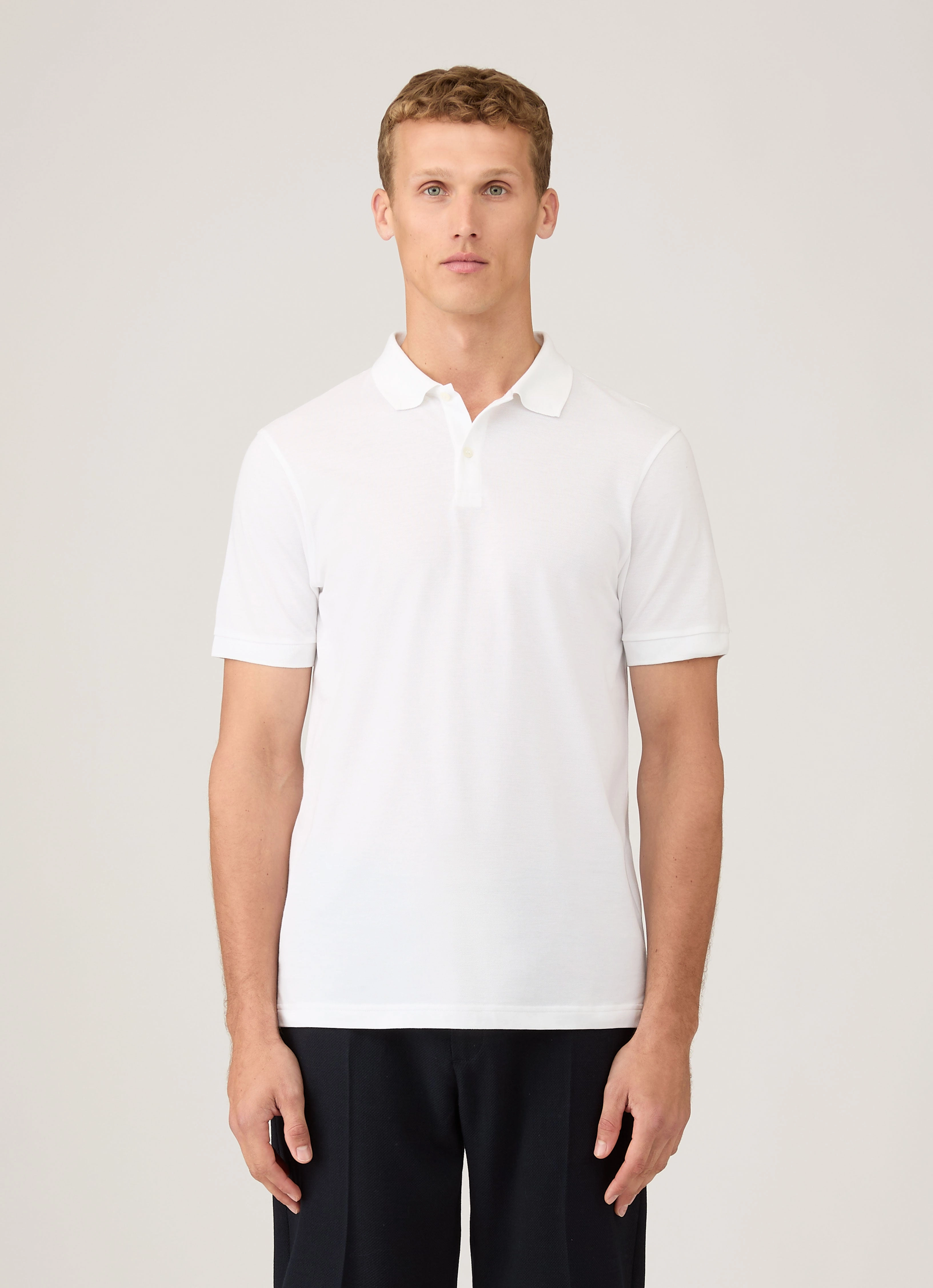 Men's Piqu?? Polo Shirt in White Signature Shape Daily