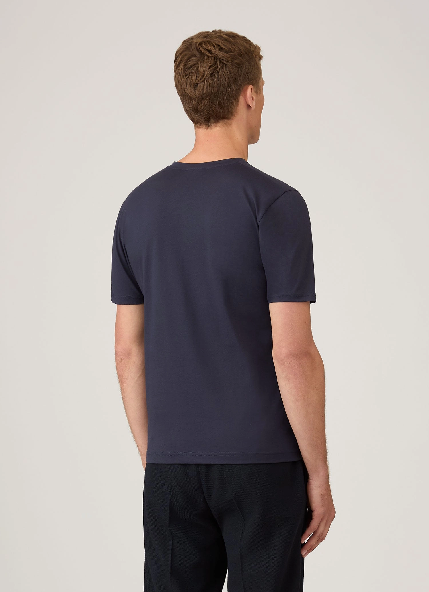 Men's Riviera V-neck T-shirt in Navy Modern Pick Beach