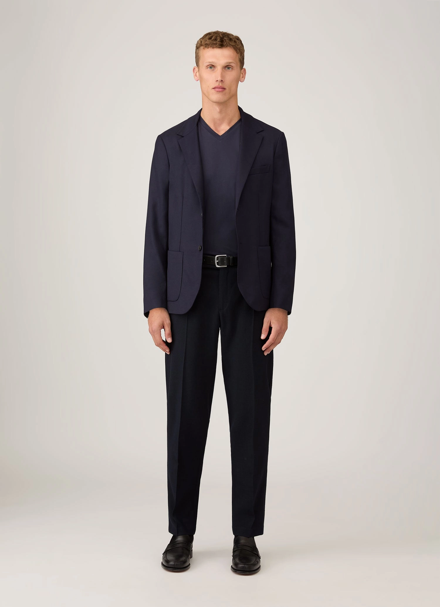 Men's Riviera V-neck T-shirt in Navy Modern Pick Beach