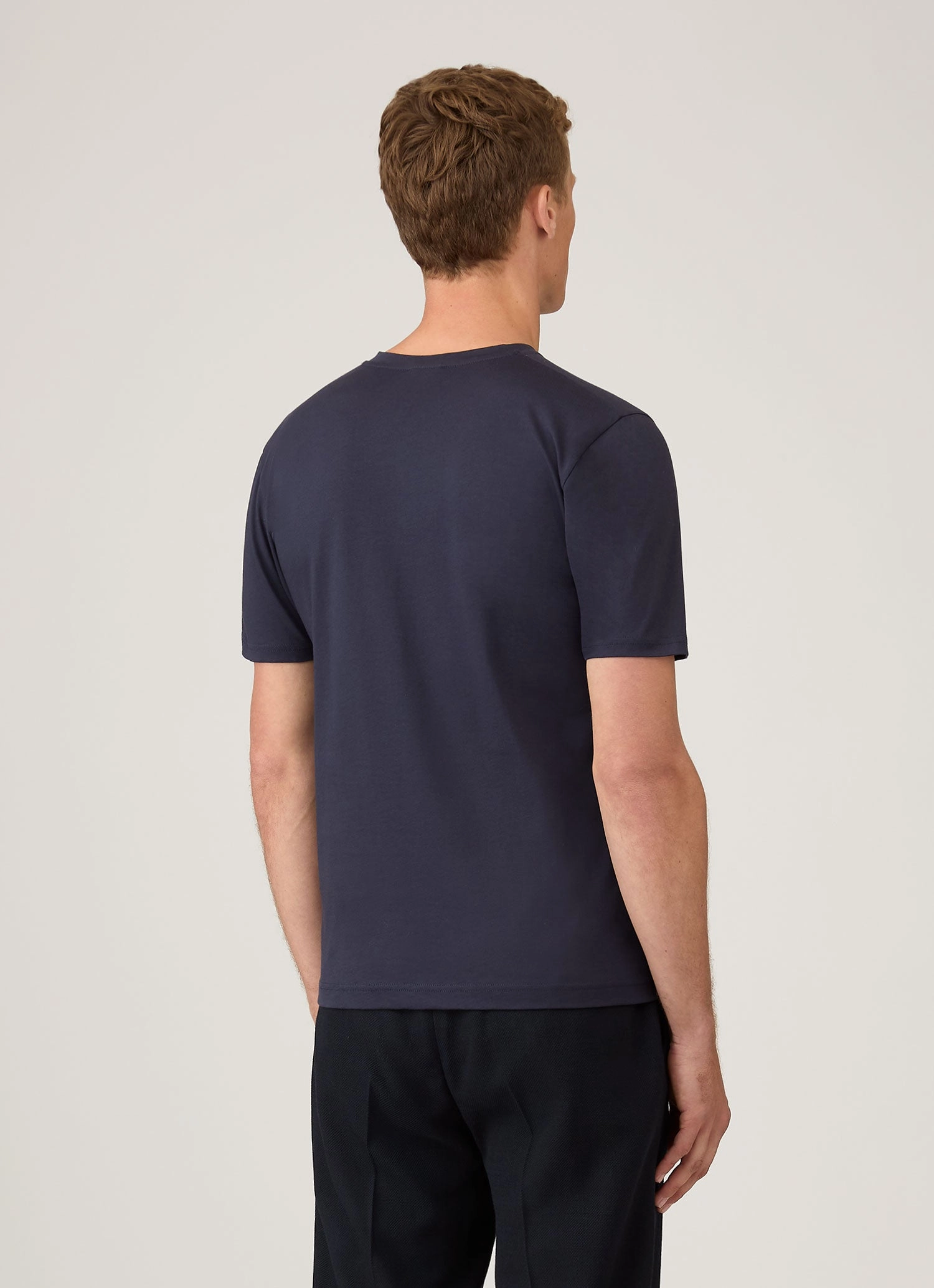 Men's Riviera V-neck T-shirt in Navy Modern Pick Beach