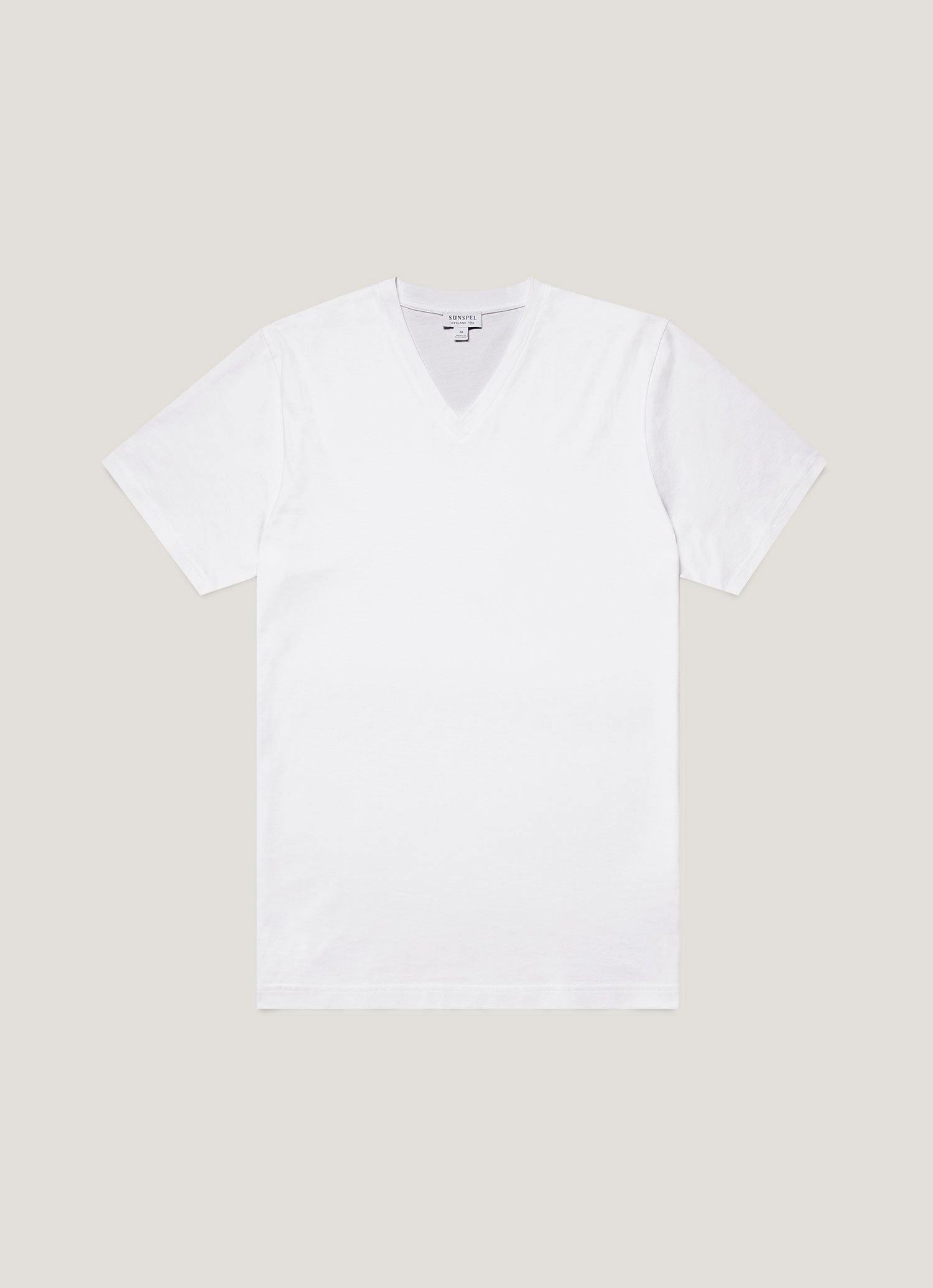 Modern Trend Look Comfortable weekend shirt Men's Riviera V-neck T-shirt in White