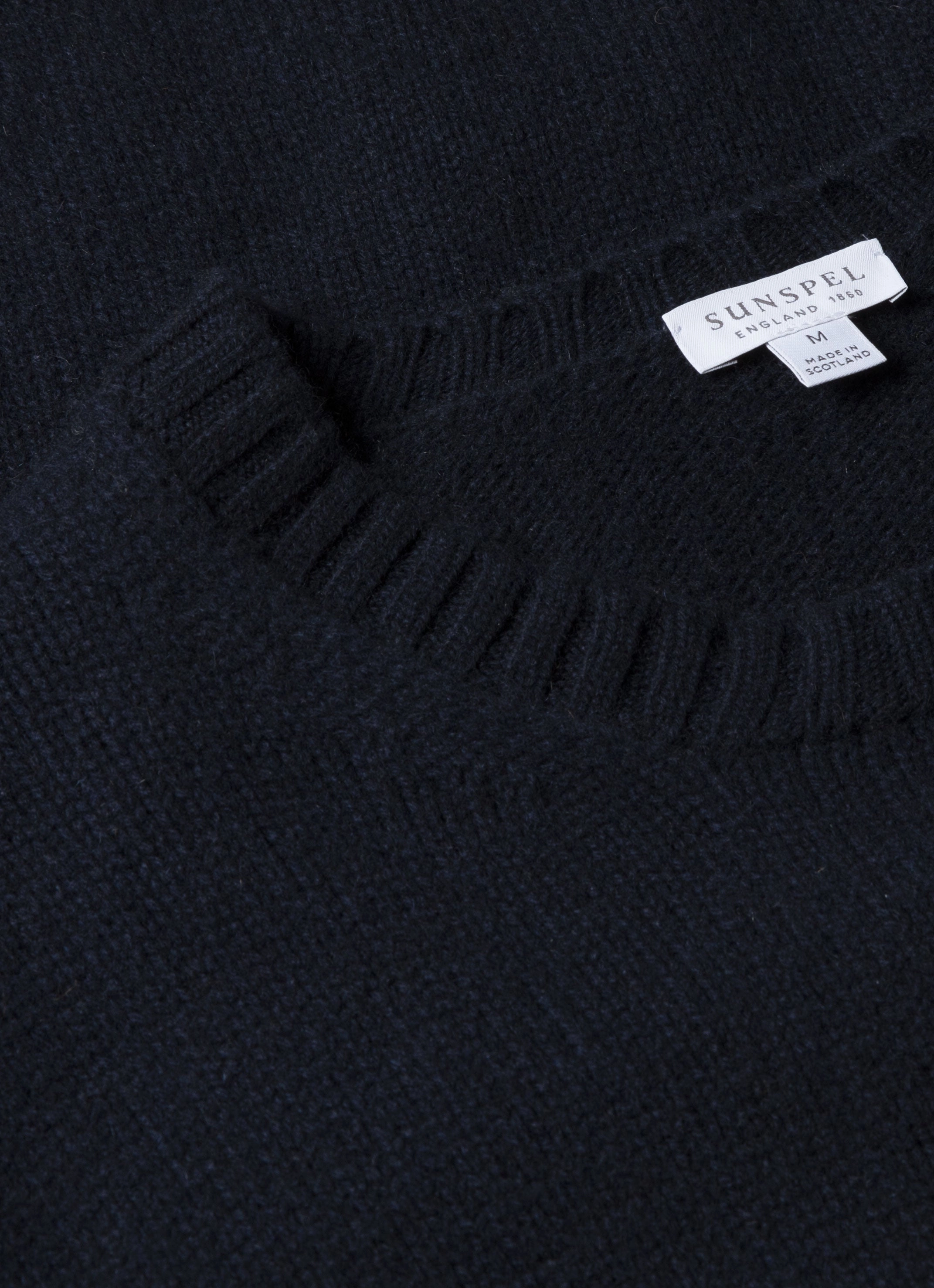 Men's Roxburgh Cashmere Jumper in Navy Puffy Shaped