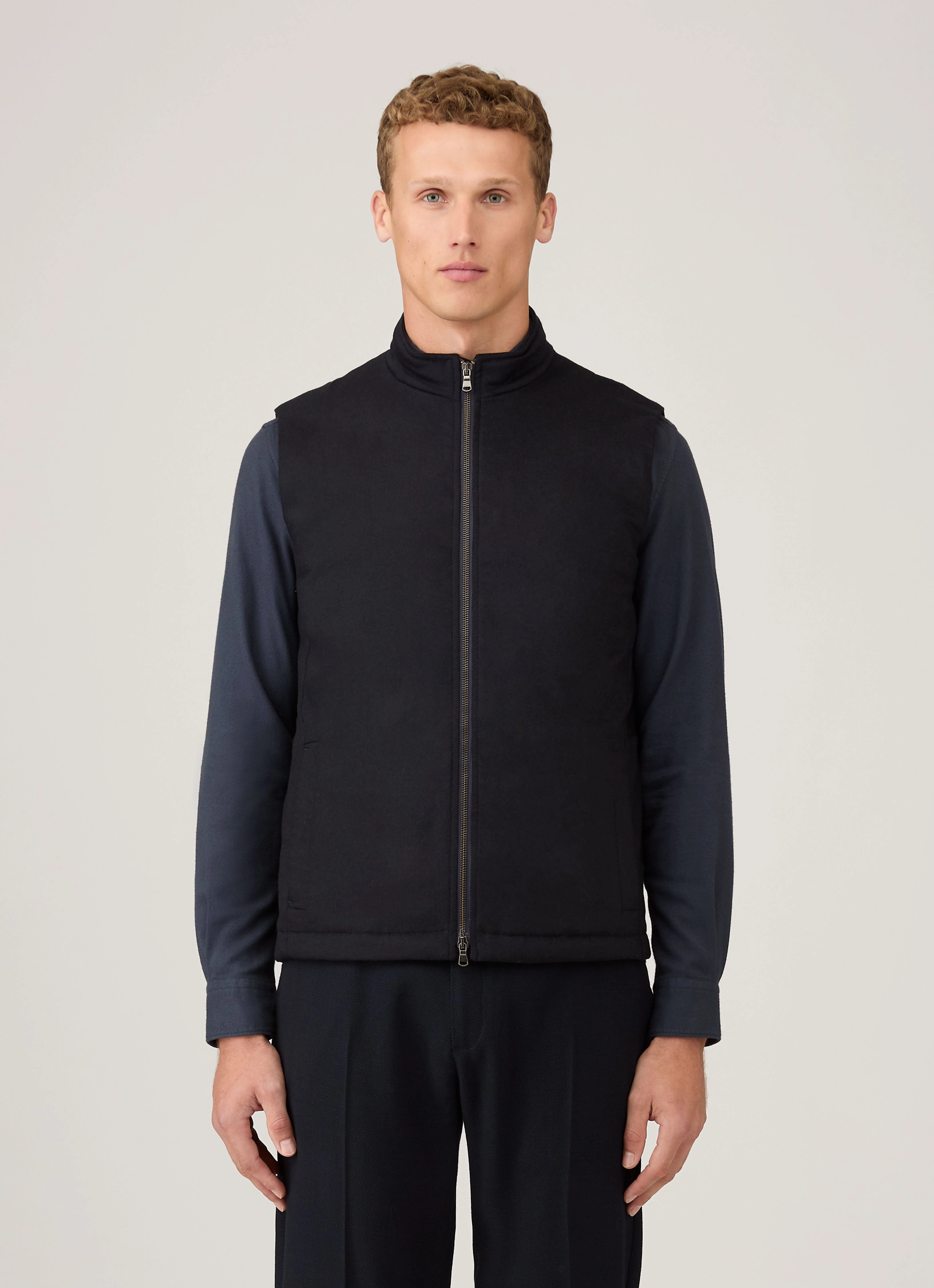 Men's Wool Cashmere Gilet in Navy art expo