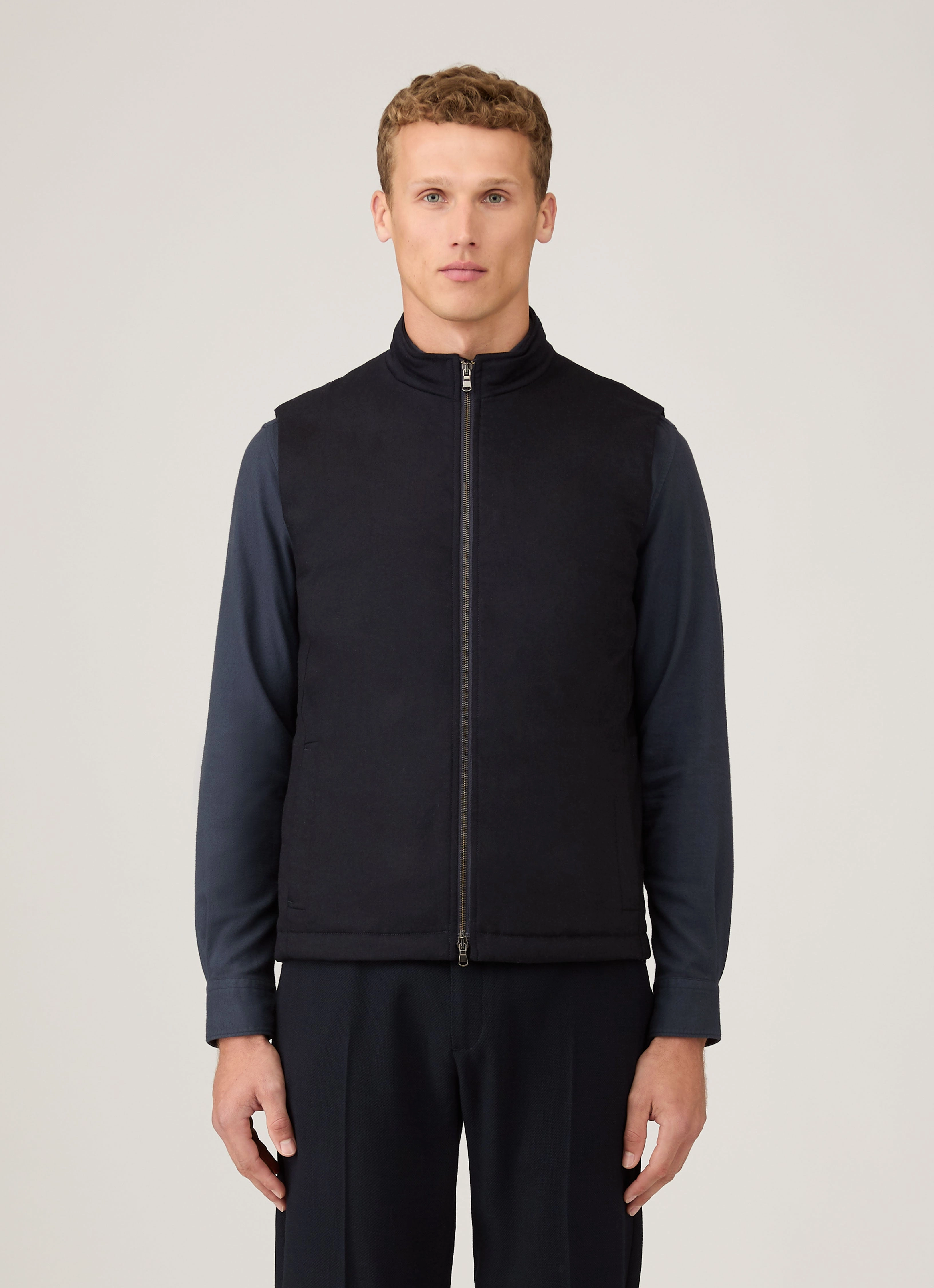 Men's Wool Cashmere Gilet in Navy art expo