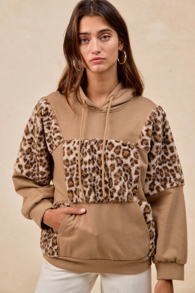 IT4539K-01 | FRENCH TERRY MIX AND MATCH LEOPARD SWEATSHIRTS TOP Sequin-Detail