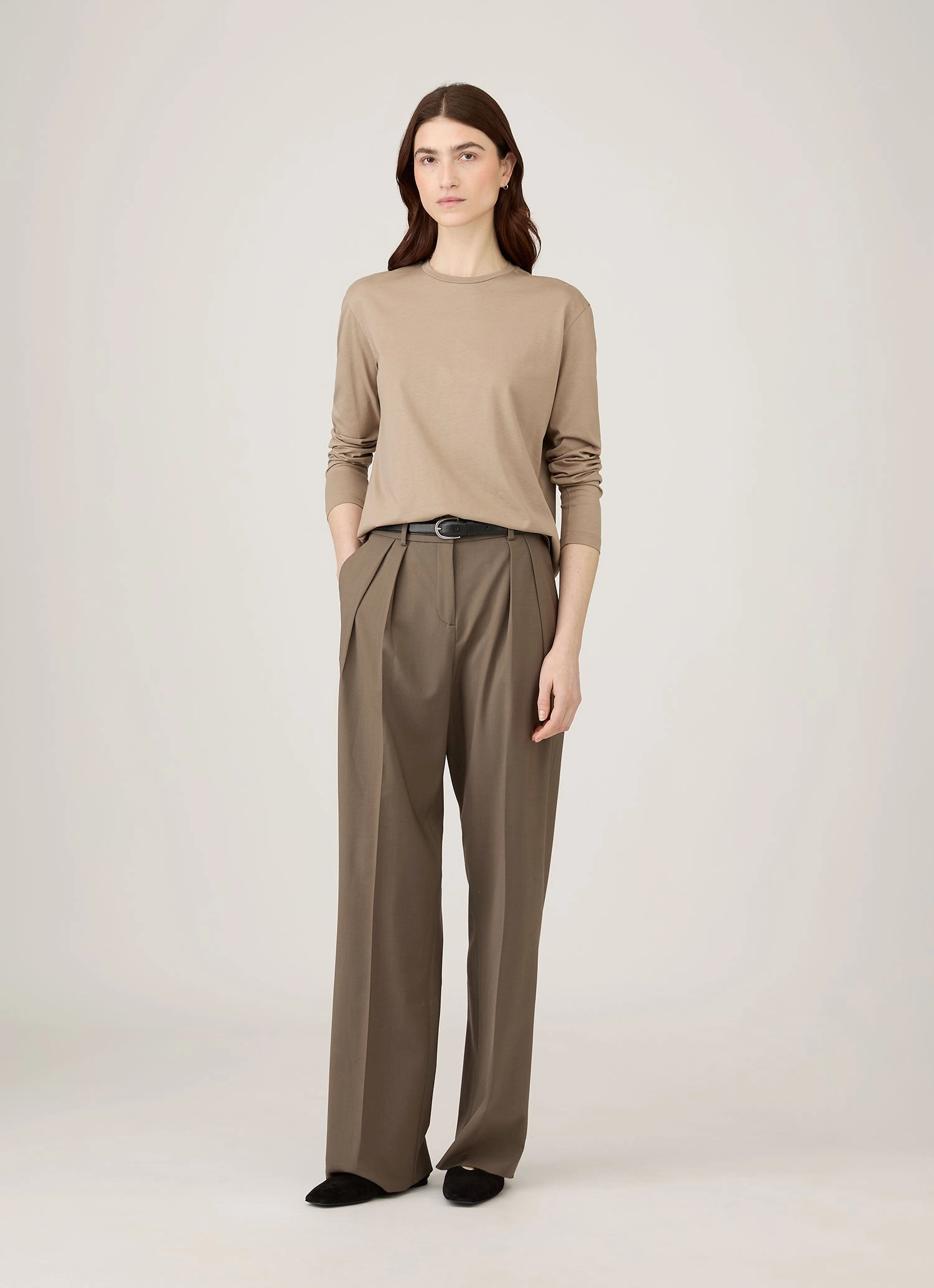 Minimal Tee Women's Long Sleeve Boy Fit T-shirt in Mink