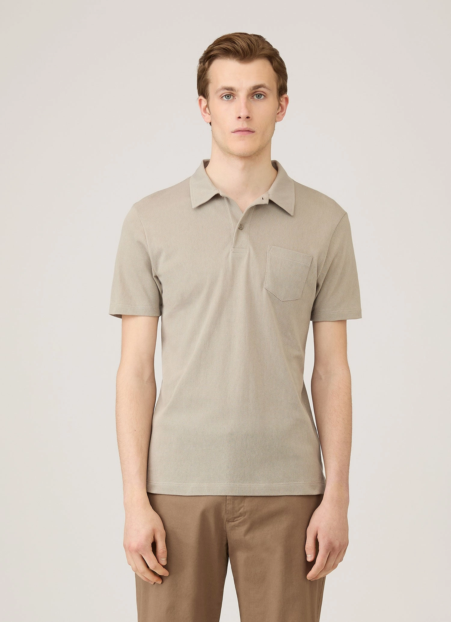 Modern Look Travel Men's Riviera Polo Shirt in Fog