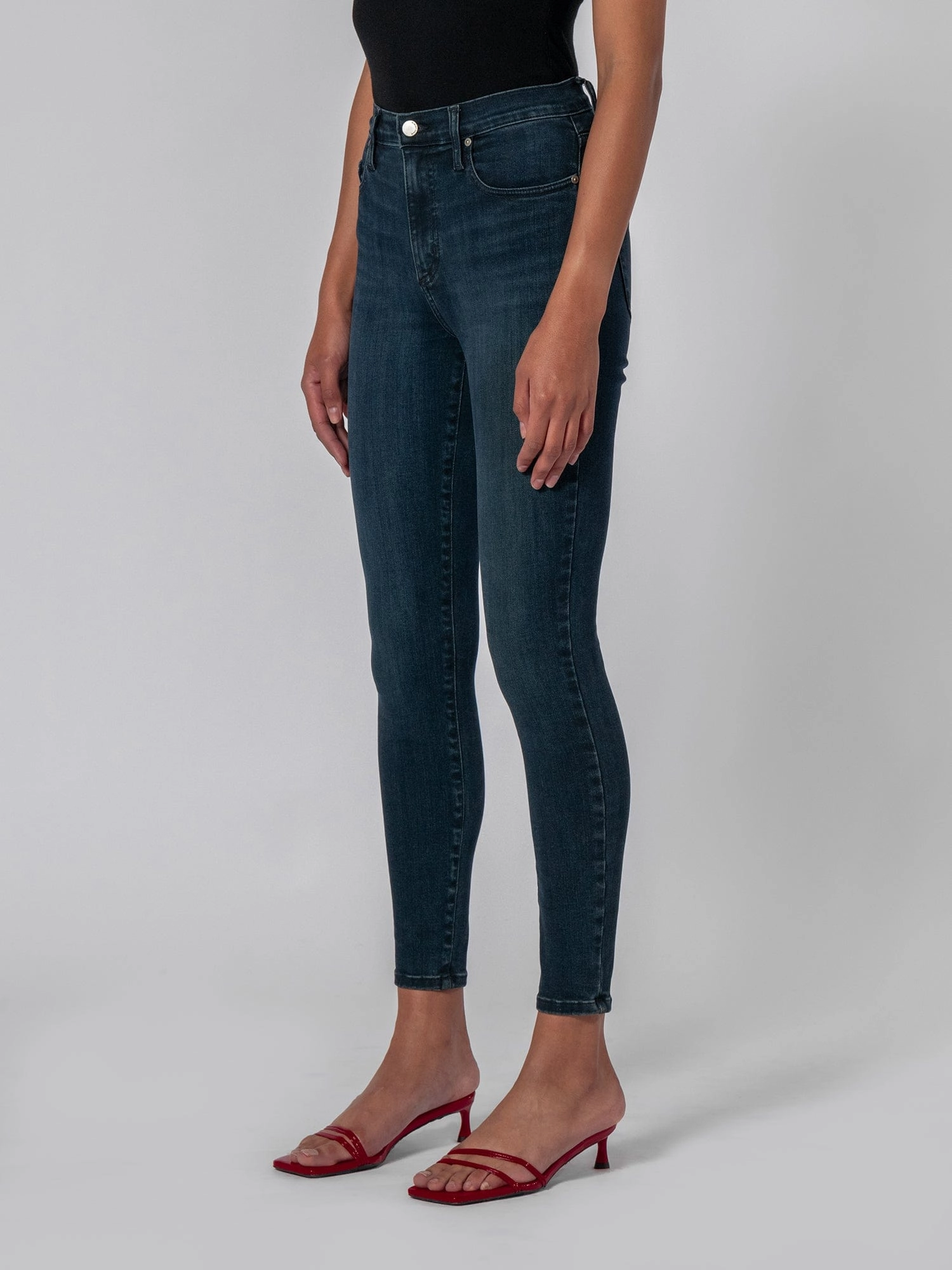 Modern Vibe Cult Skinny Ankle Rebel