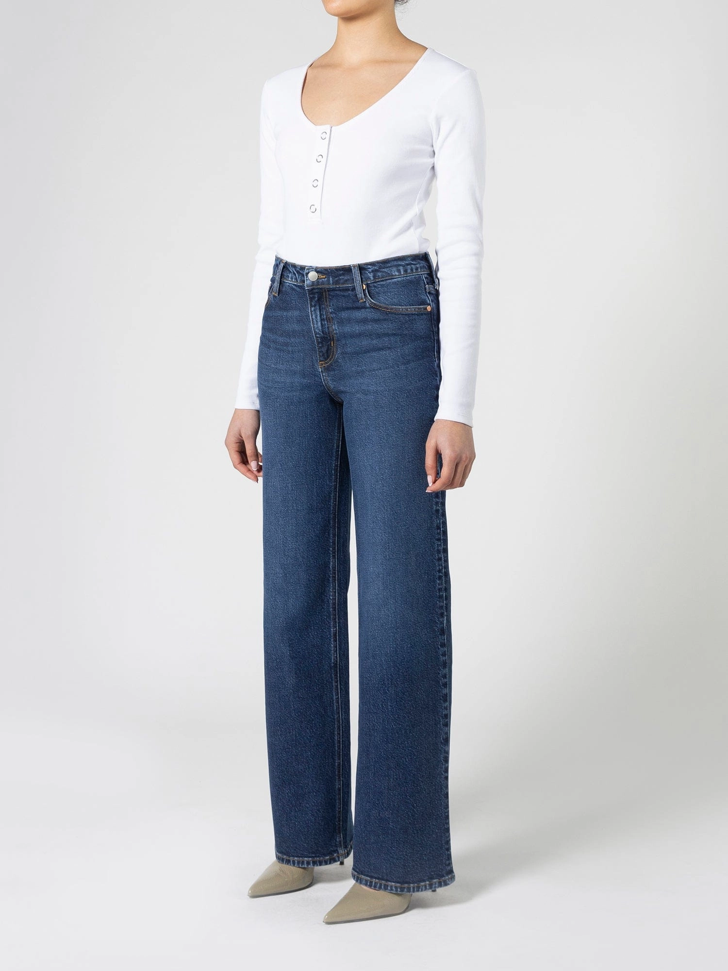 Nikki Jean Legacy Minimal Feel