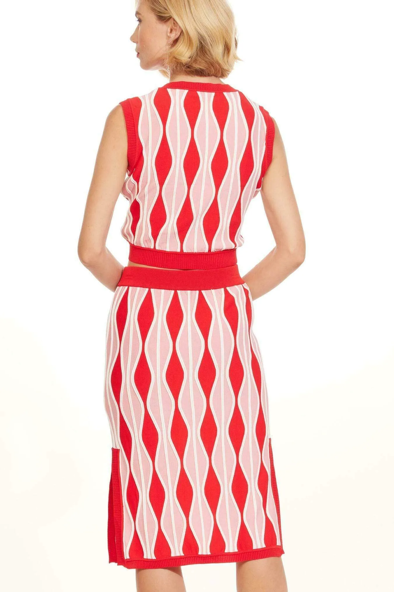 Niska Skirt - Harlequin Pink Bold Look