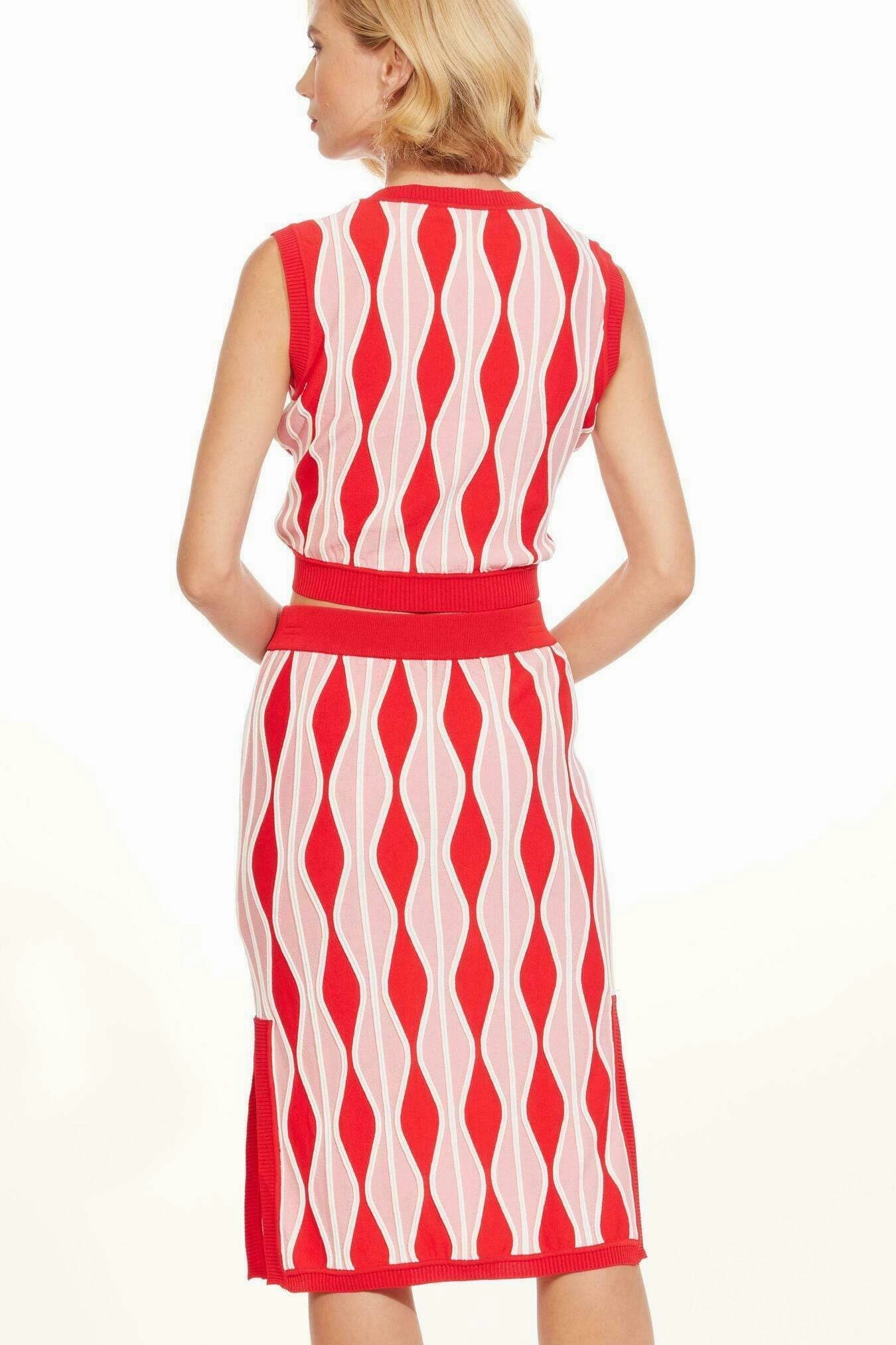 Niska Skirt - Harlequin Pink Bold Look