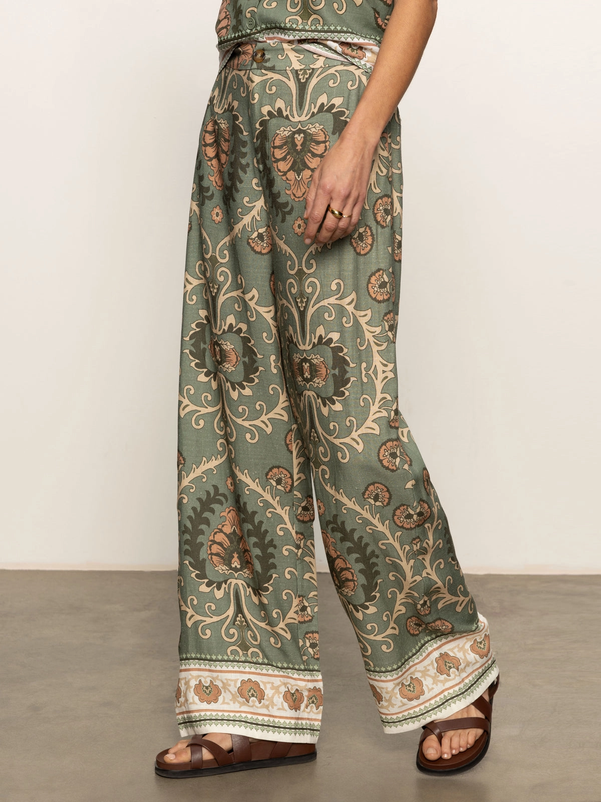 Perfect Stretch The Soft Semi High Rise Trouser Mezzo Sage