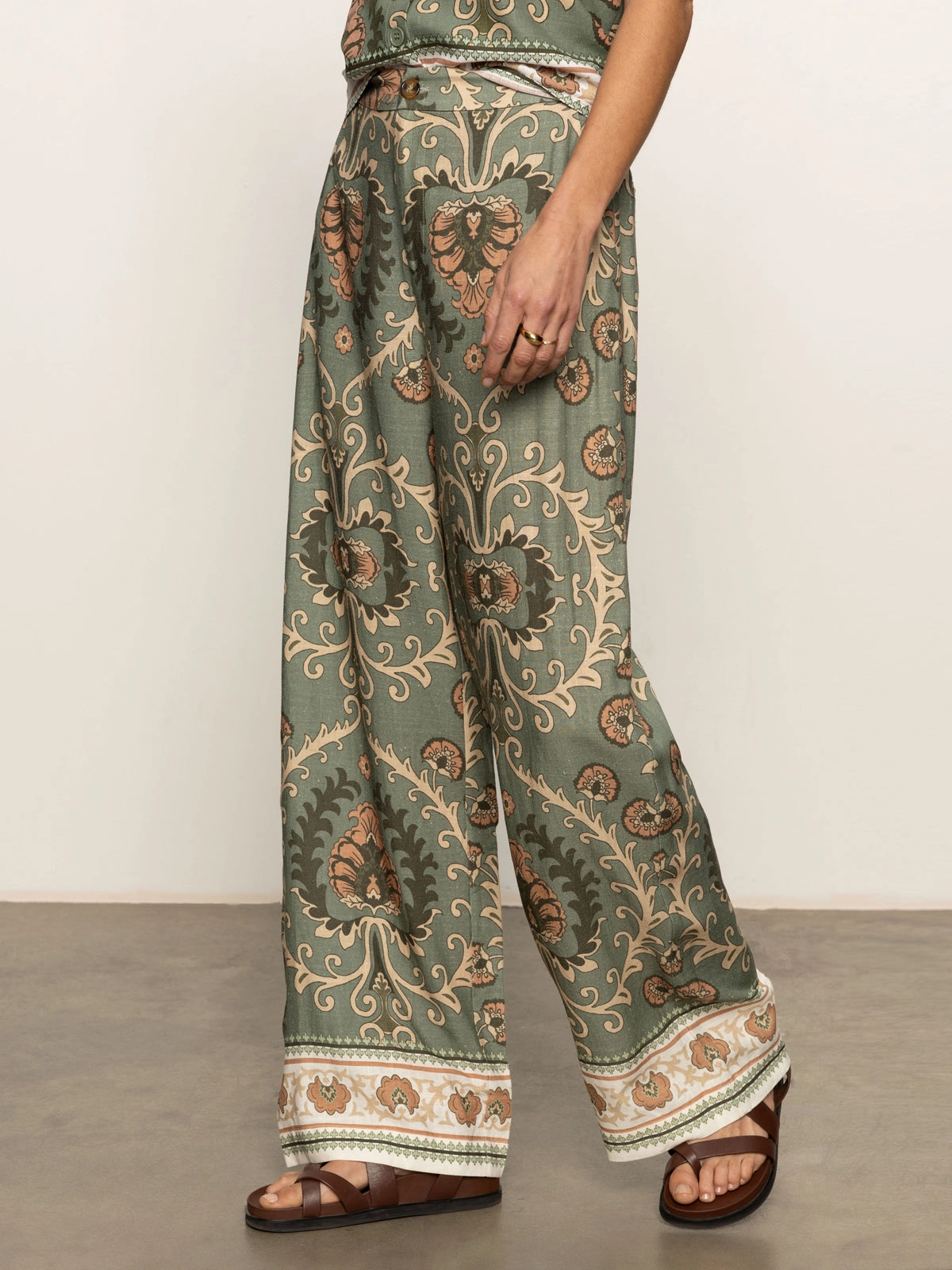 Perfect Stretch The Soft Semi High Rise Trouser Mezzo Sage