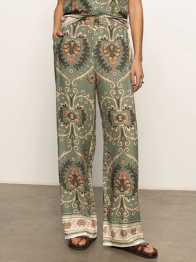 The Soft Semi High Rise Trouser Mezzo Sage distressed design