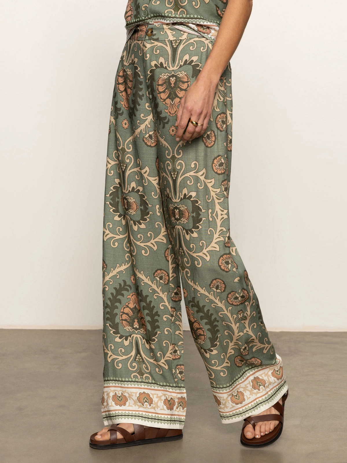 Perfect Stretch The Soft Semi High Rise Trouser Mezzo Sage