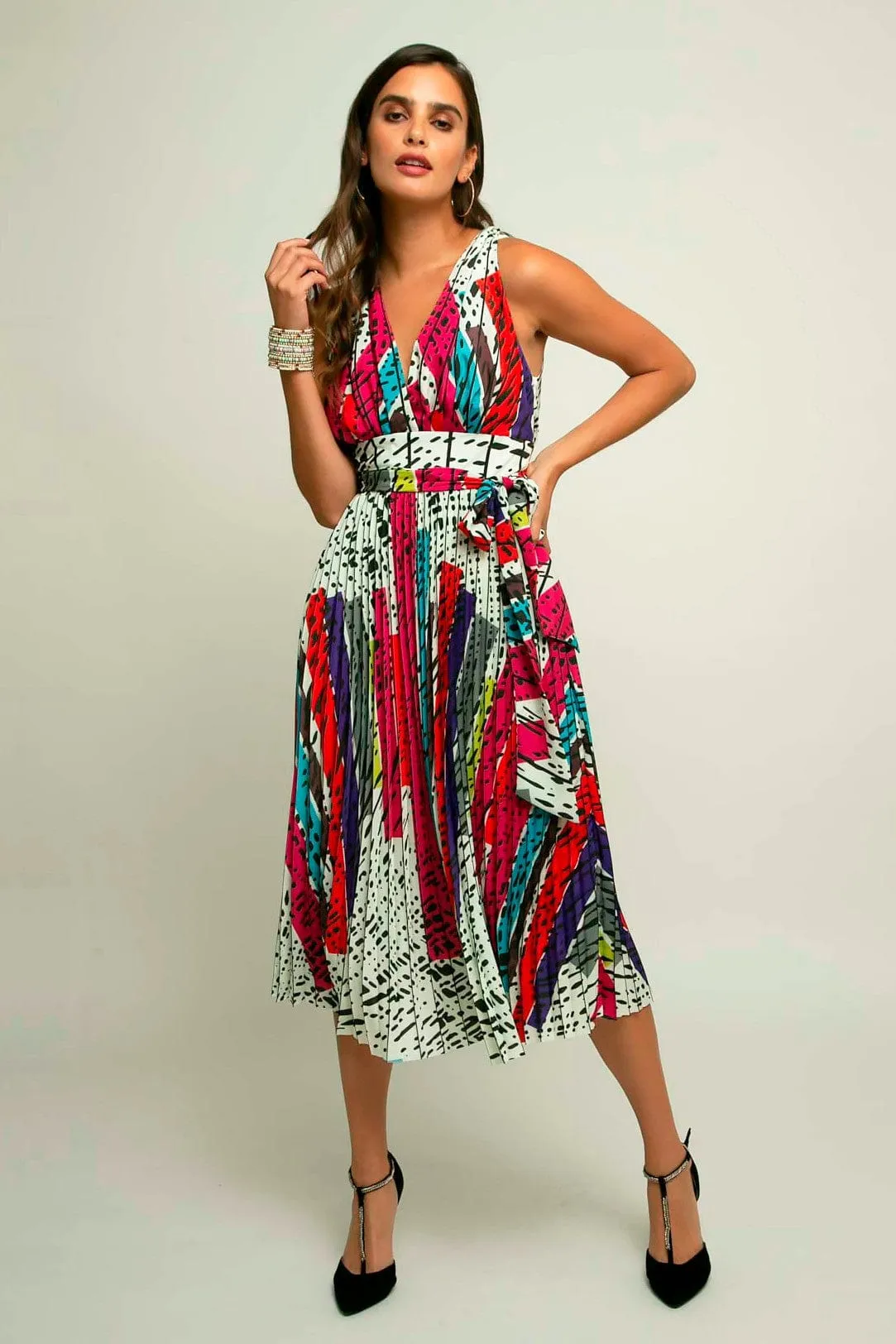 Perfectly Relaxed Odette Pleated Midi Dress - Battenburg