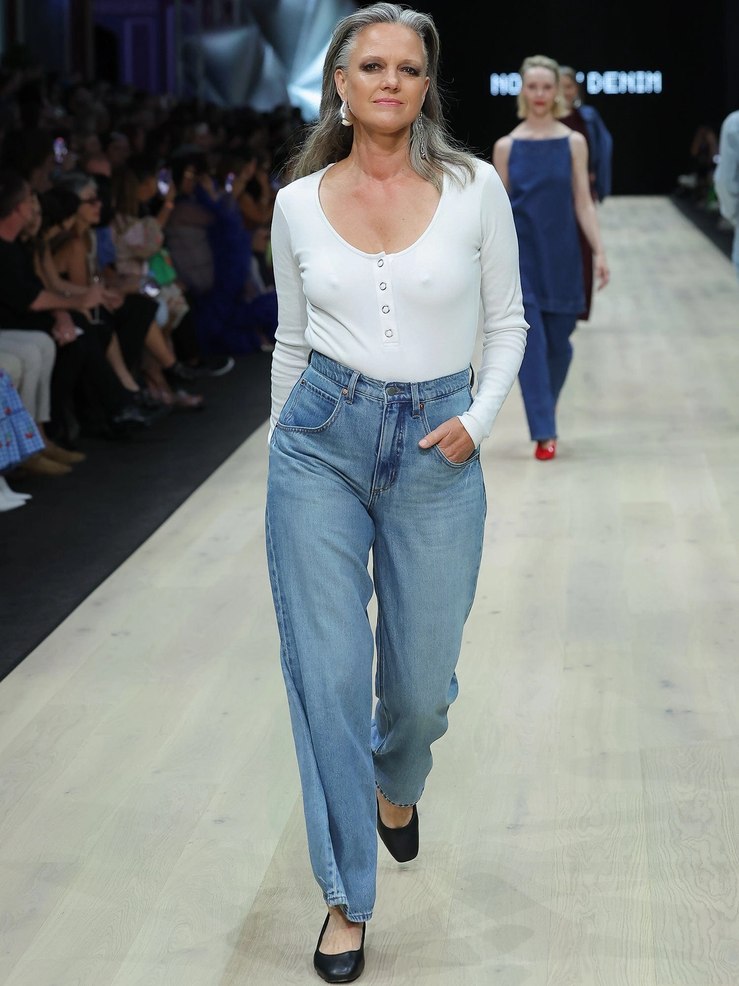 Phoenix Jean 90210 Retro Layer