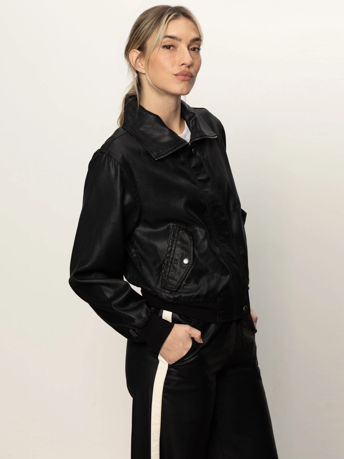 Heavy Insulation Coat Coated Twill Bomber Jacket Black