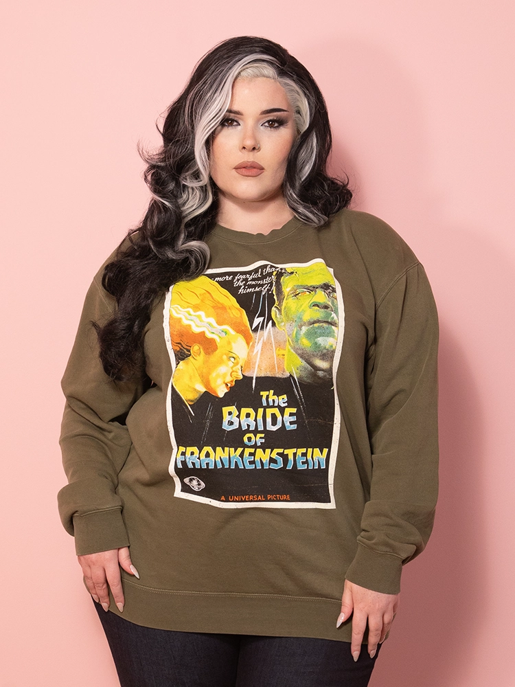 PRE-ORDER - Universal Monsters: Bride of Frankenstein Vintage Movie Poster Sweatshirt in Green (unisex) Sleek Draping Wear