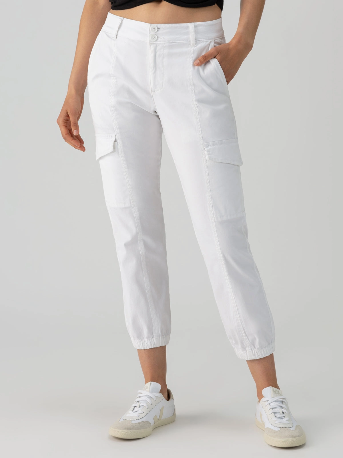 Rebel Standard Rise Pant Brilliant White lightweight breathable Sleek Design