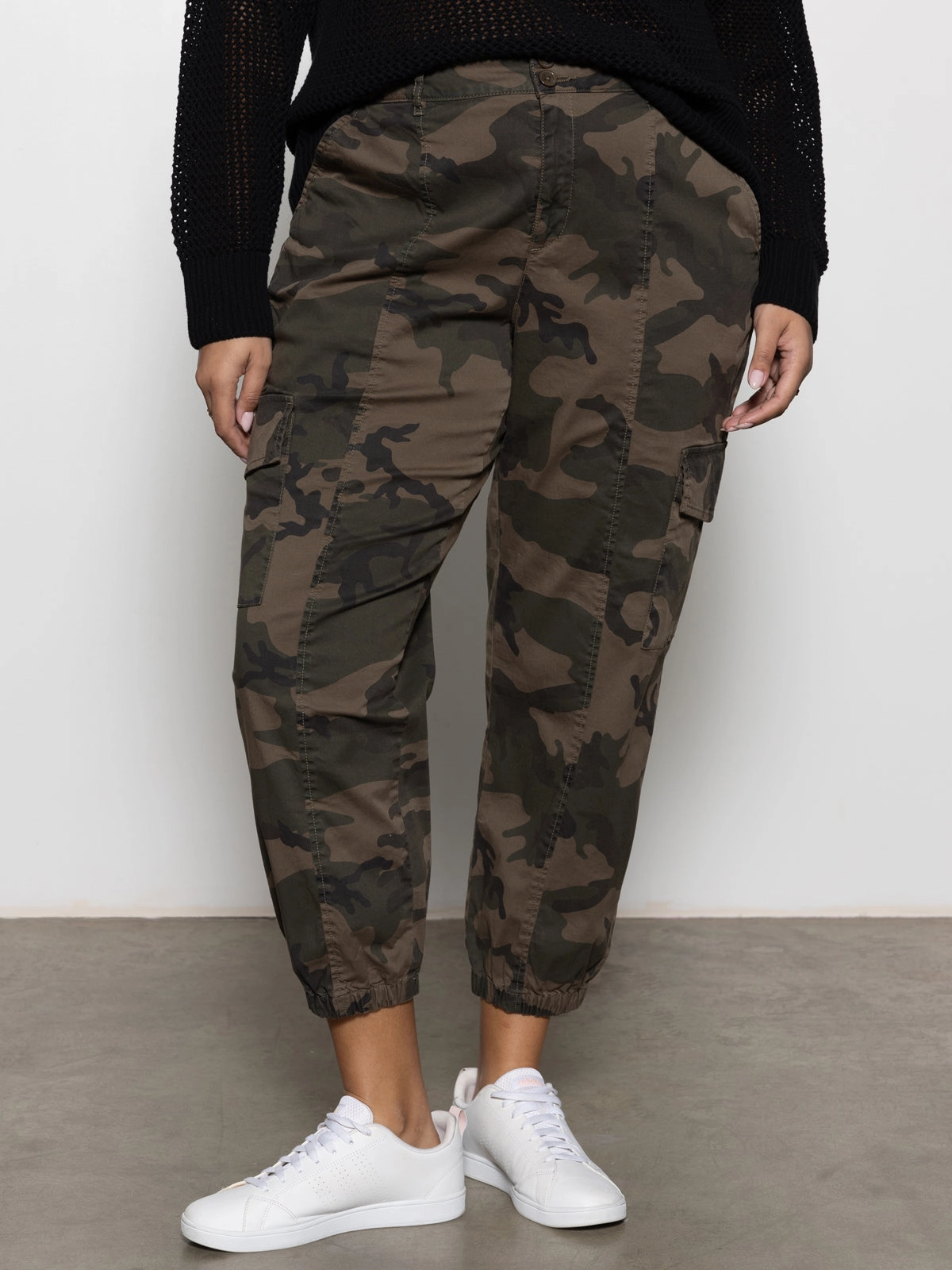 Classic Style Capri style Rebel Standard Rise Pant Hiker Camo Extended Sizing