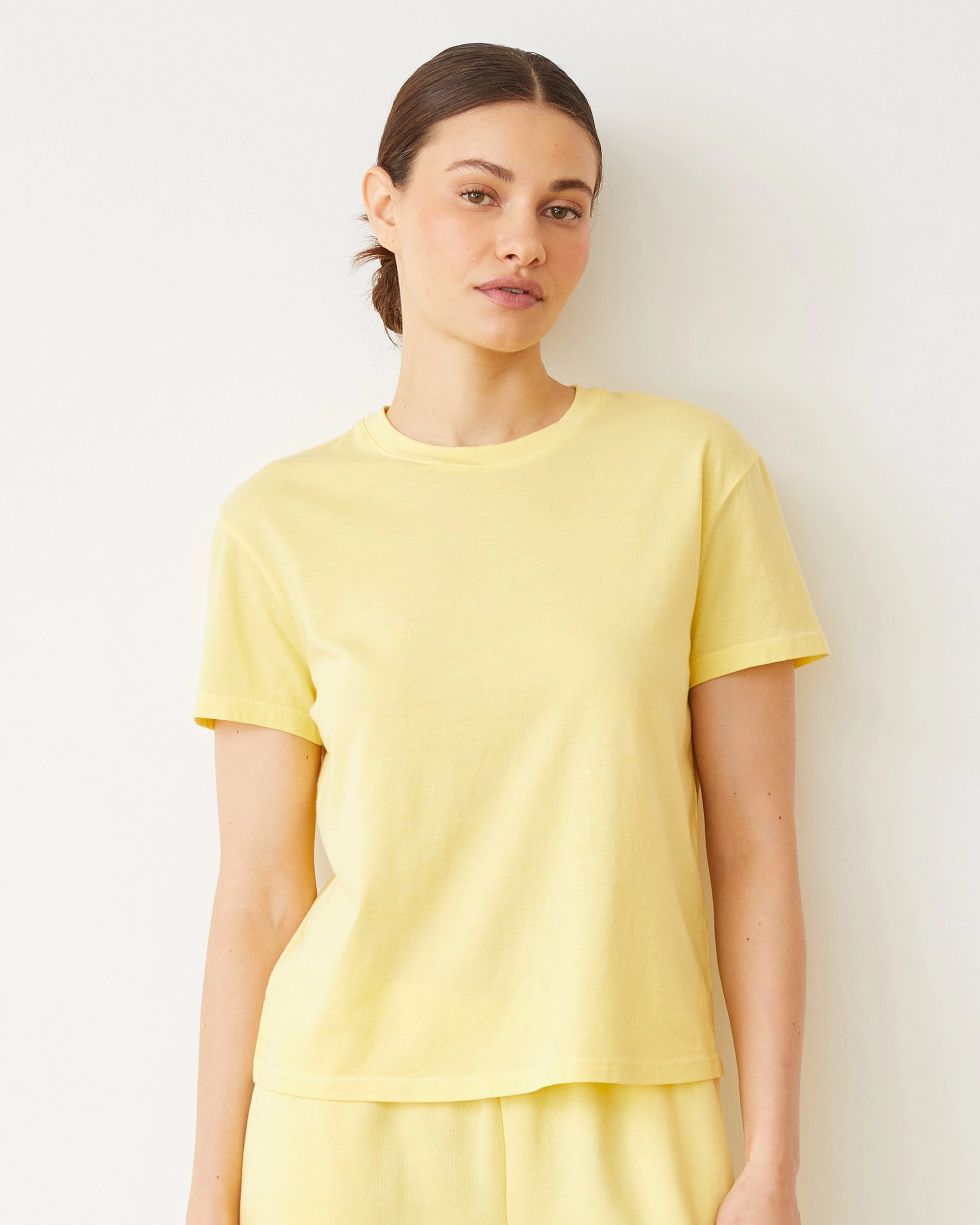 Relaxed Comfort Basic Crew Neck Tee