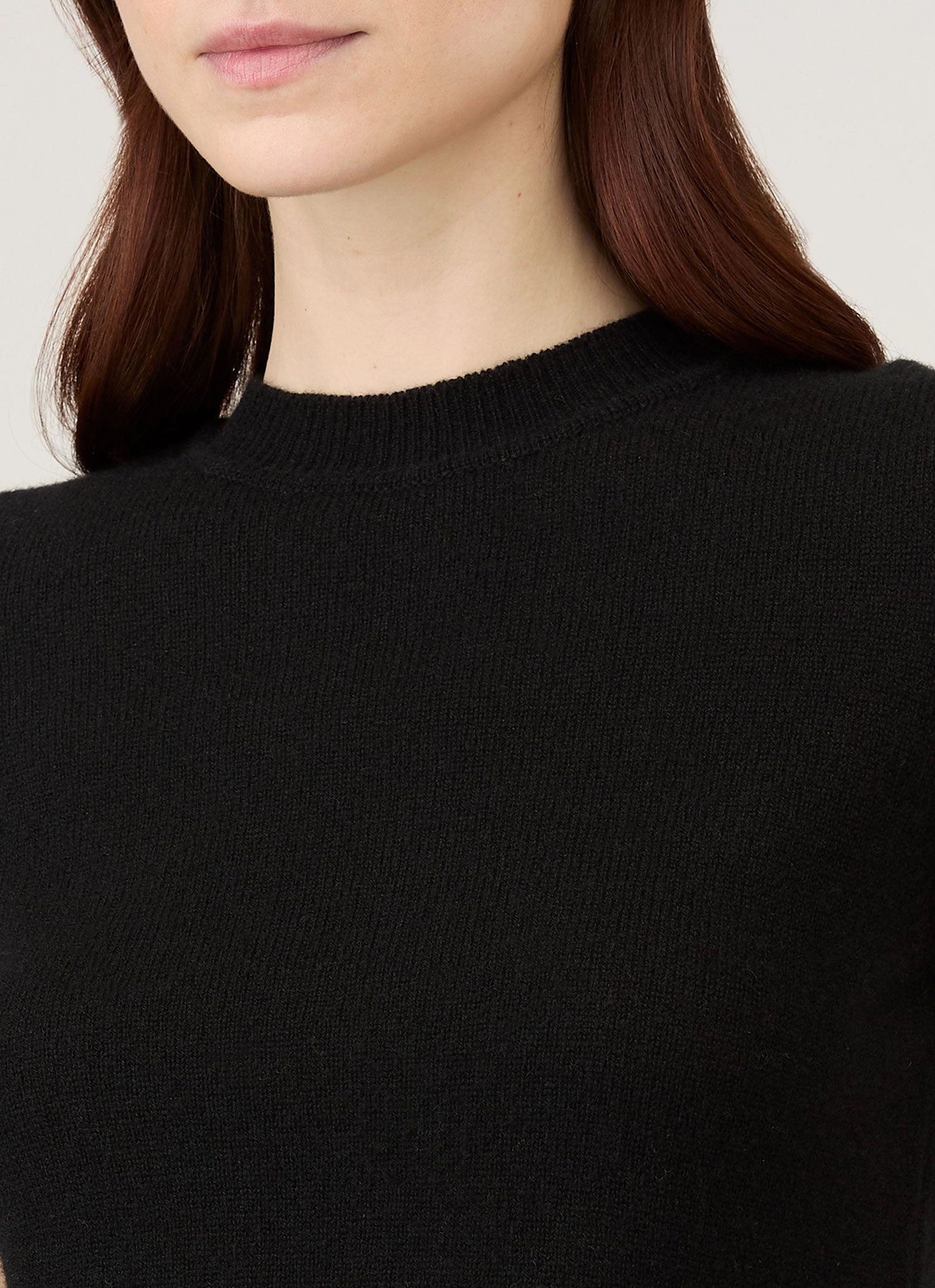 Relaxed Comfort Women's Cashmere T-Shirt in Black