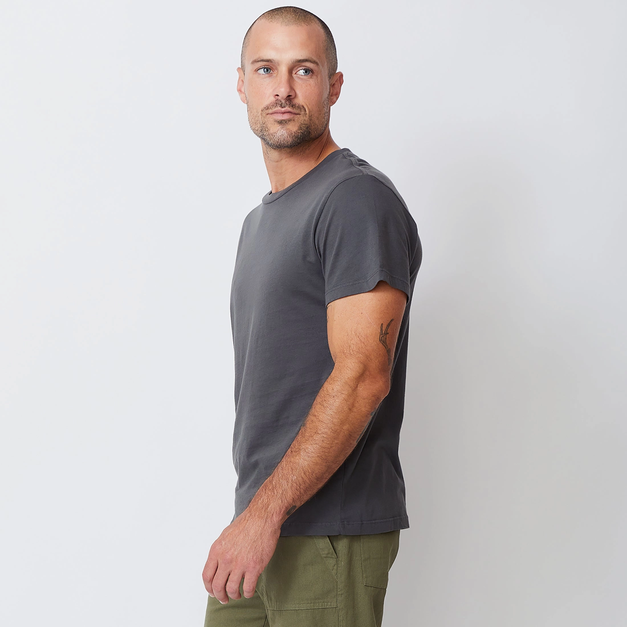 Relaxed Crew Sharp Fit