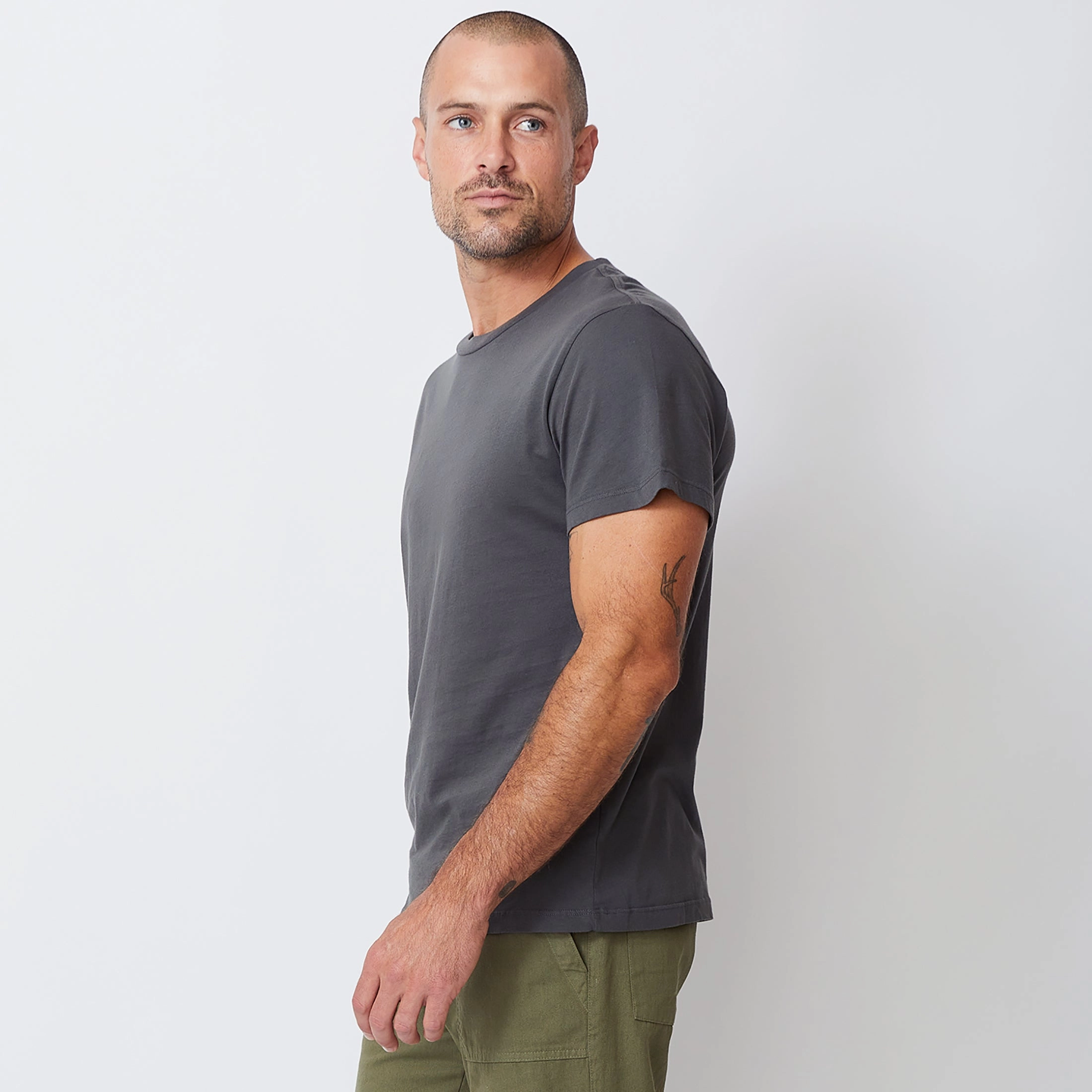 Relaxed Crew Sharp Fit