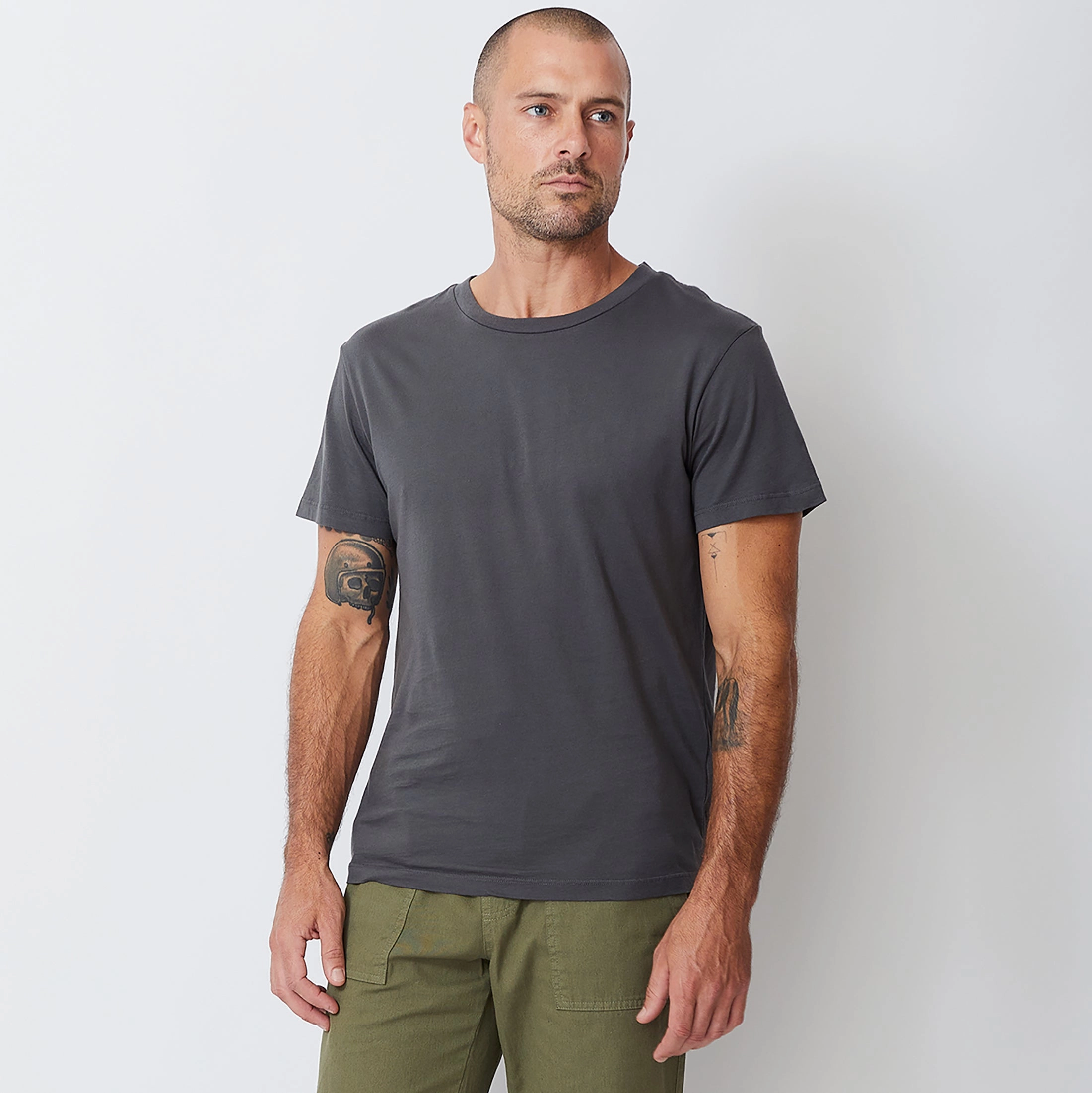 Relaxed Crew Sharp Fit