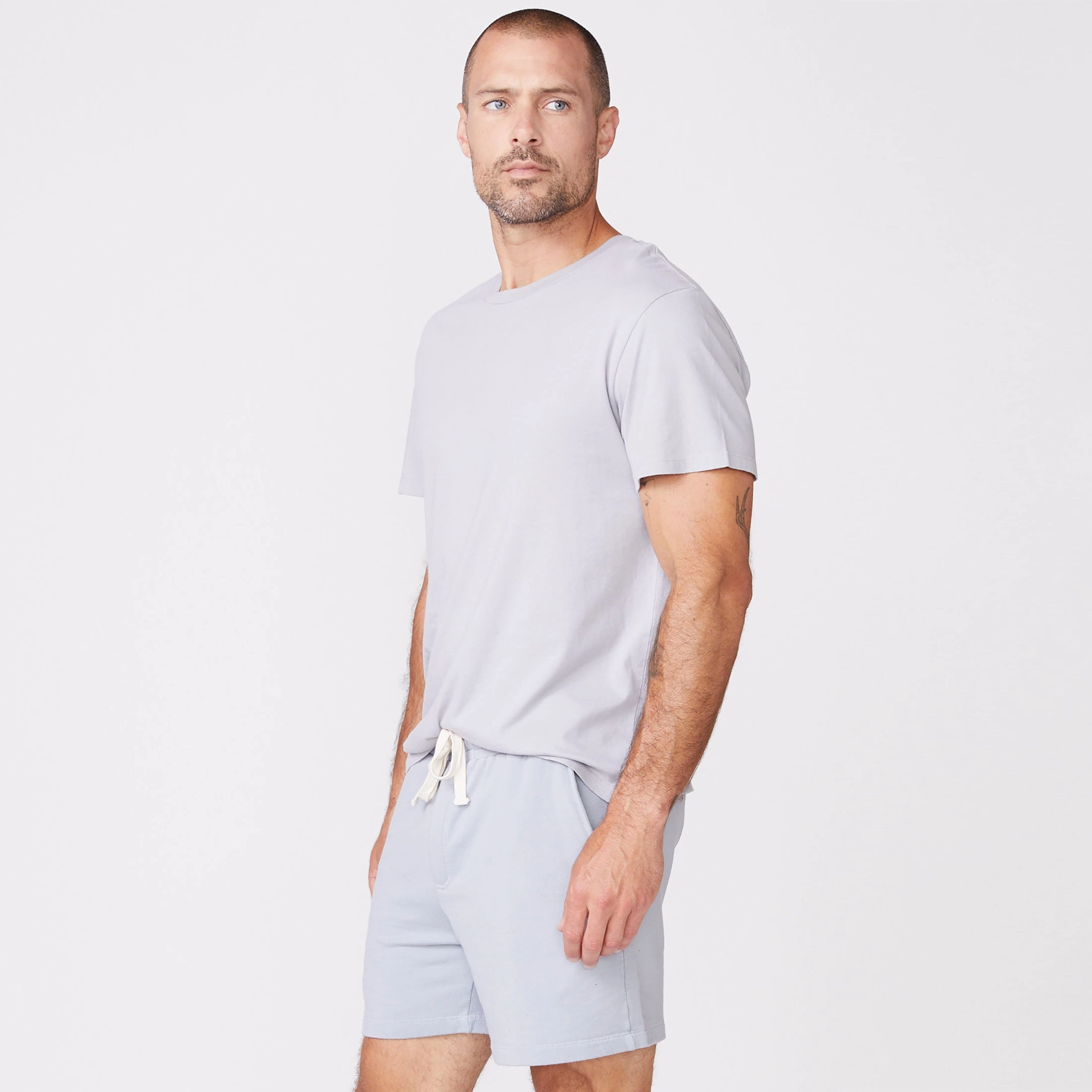 Relaxed Crew Sharp Trend