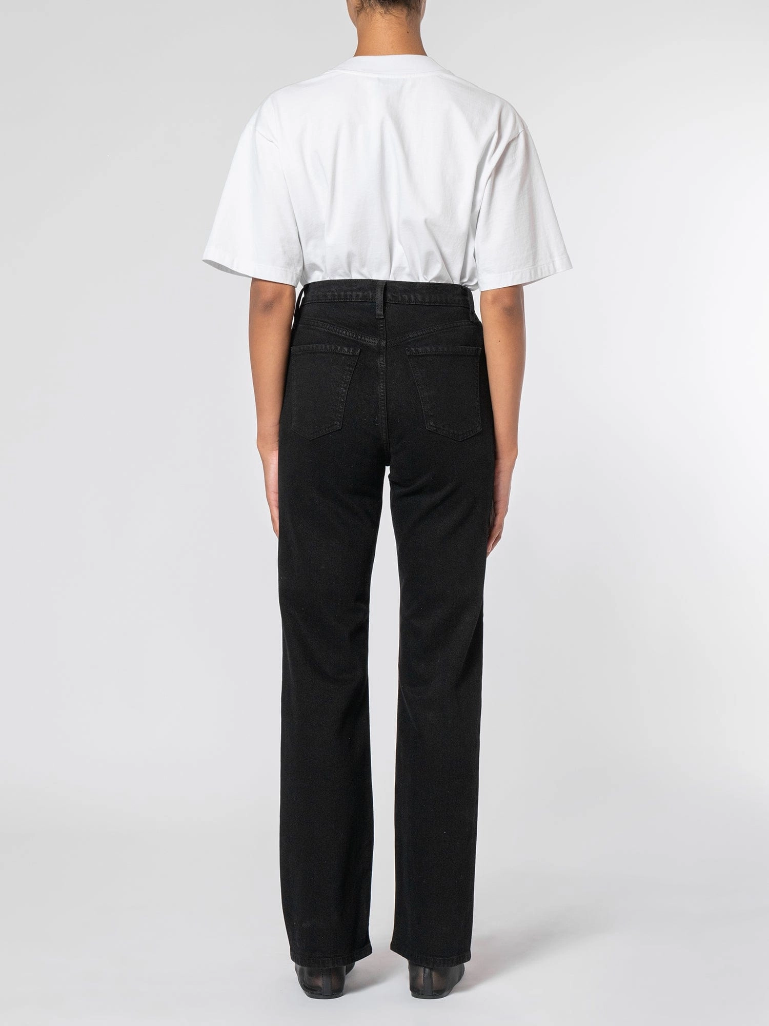 Relaxed Energy Loretta Jean Pitch Black