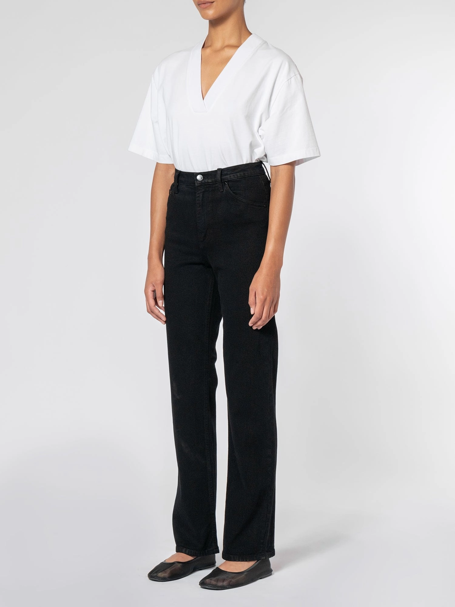 Relaxed Energy Loretta Jean Pitch Black